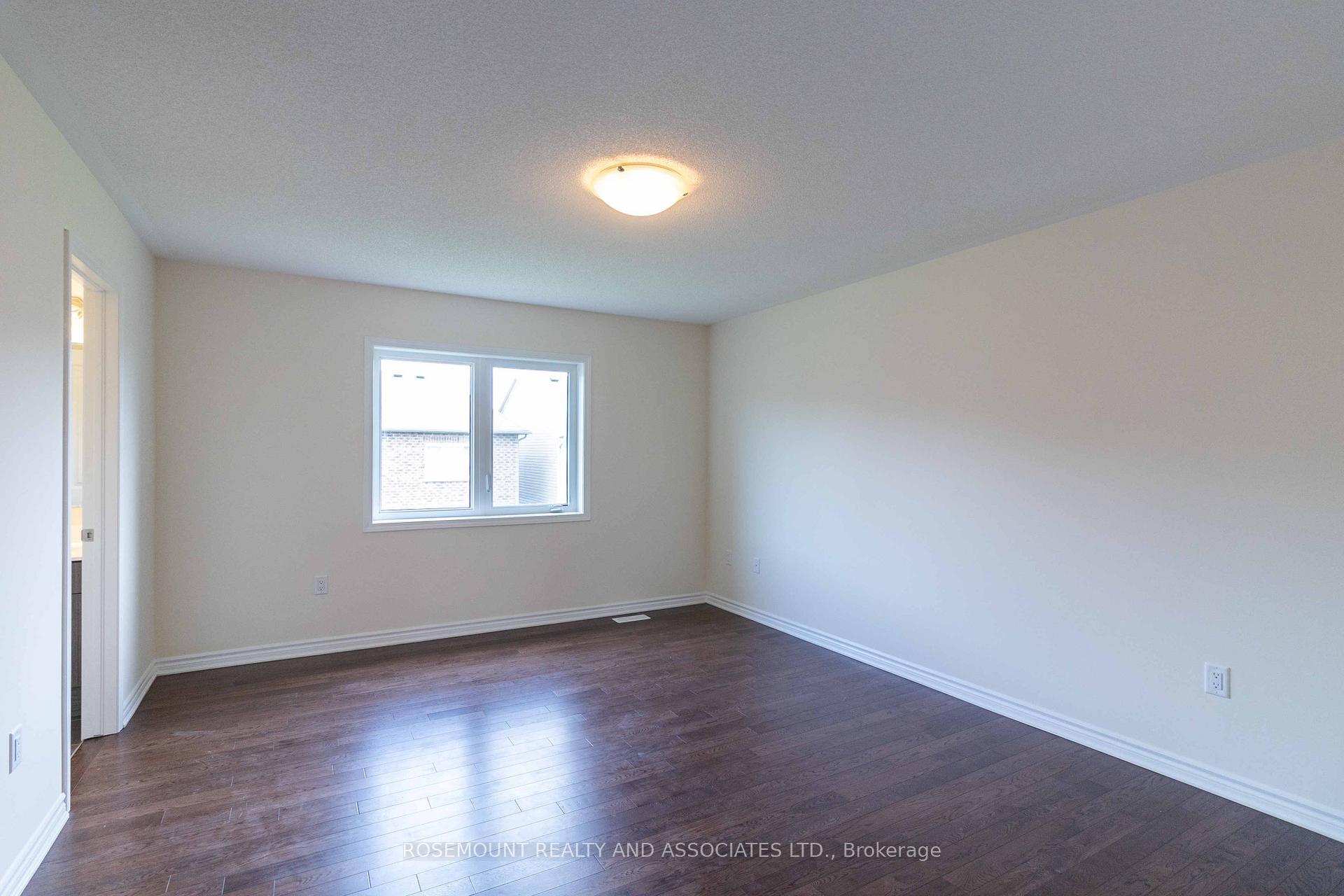 Photo 29 of 41 George Holley Street, Whitby, Rural Whitby — HOMEH
