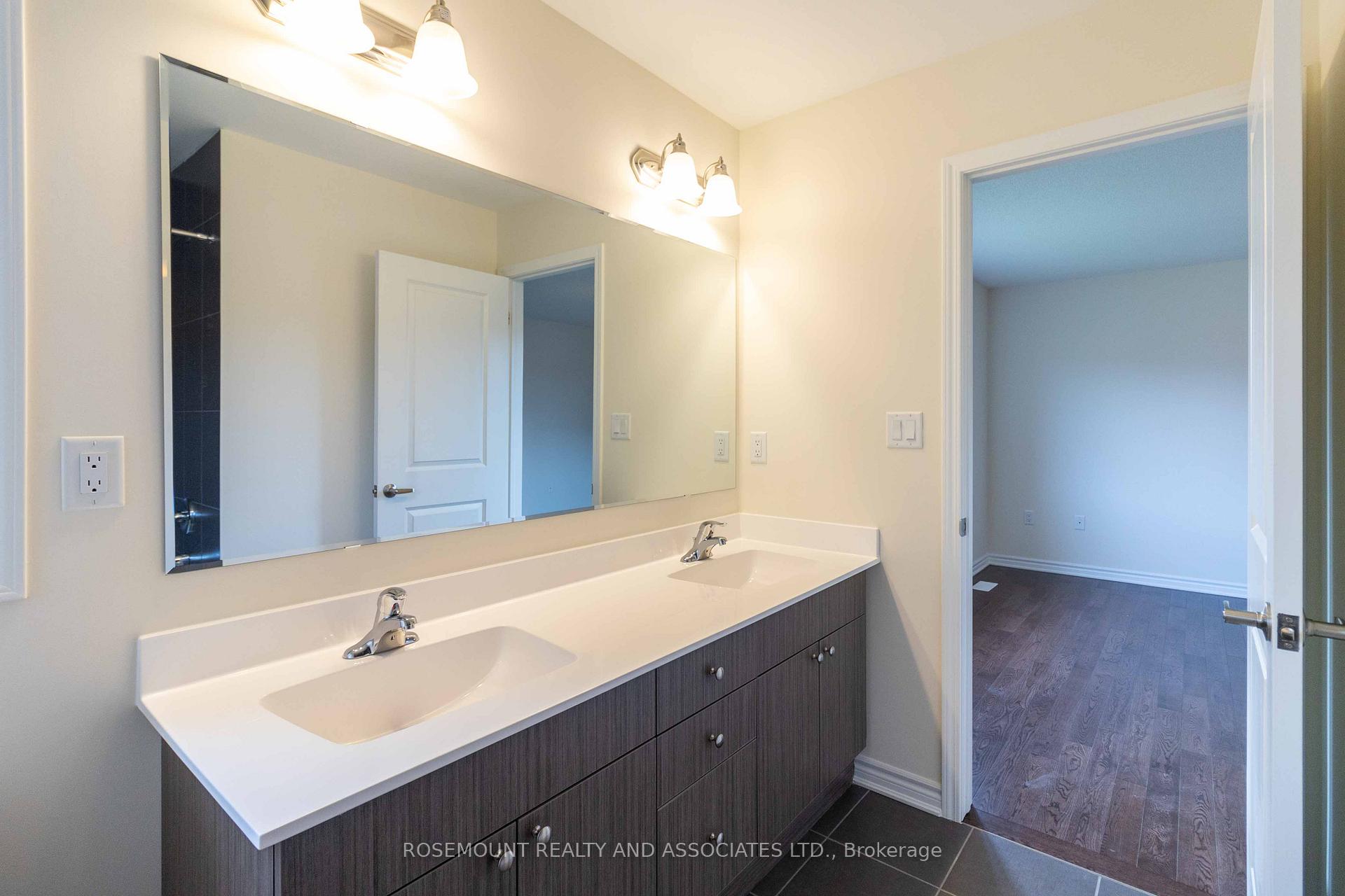 Photo 34 of 41 George Holley Street, Whitby, Rural Whitby — HOMEH