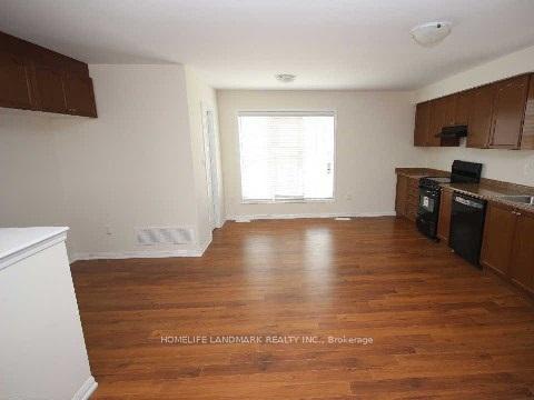 Photo 5 of Unit Coachhouse, 290 Cornell Centre Boulevard, Markham, Cornell — HOMEH