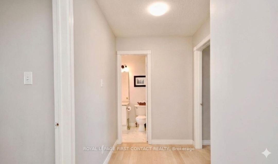 Photo 6 of 88 Michael Crescent, Barrie, East Bayfield — HOMEH