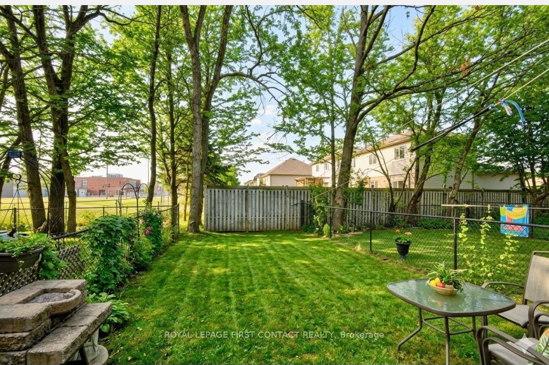 Photo 10 of 88 Michael Crescent, Barrie, East Bayfield — HOMEH