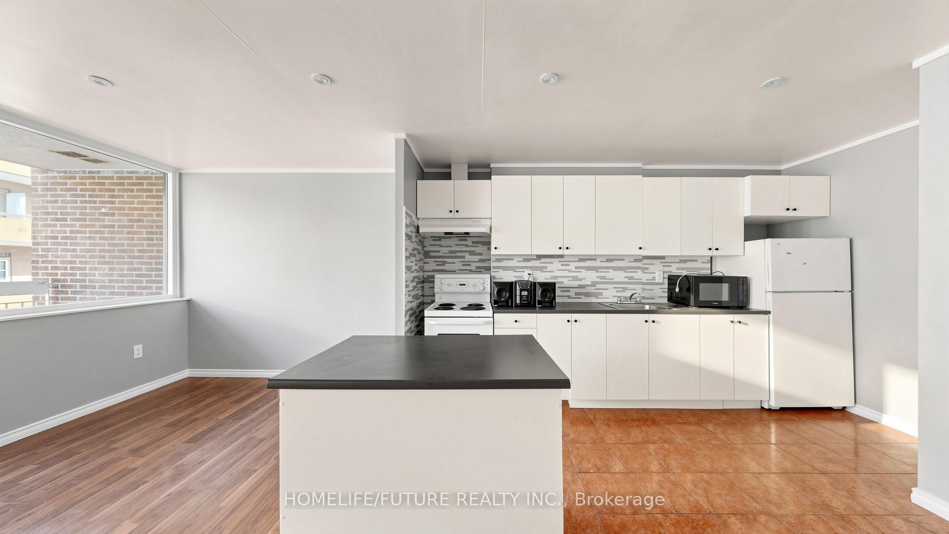 Photo 15 of Unit 204, 4060 Lawrence Avenue E, Scarborough, West Hill — HOMEH