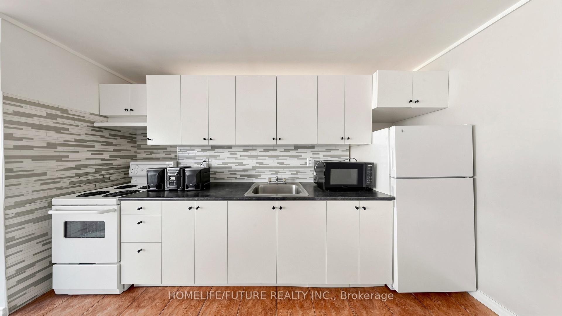 Photo 16 of Unit 204, 4060 Lawrence Avenue E, Scarborough, West Hill — HOMEH