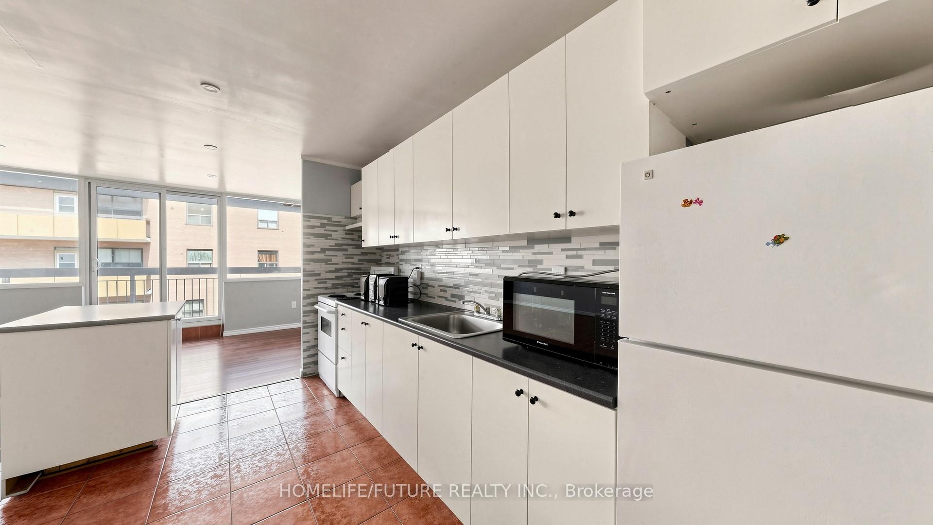 Photo 17 of Unit 204, 4060 Lawrence Avenue E, Scarborough, West Hill — HOMEH