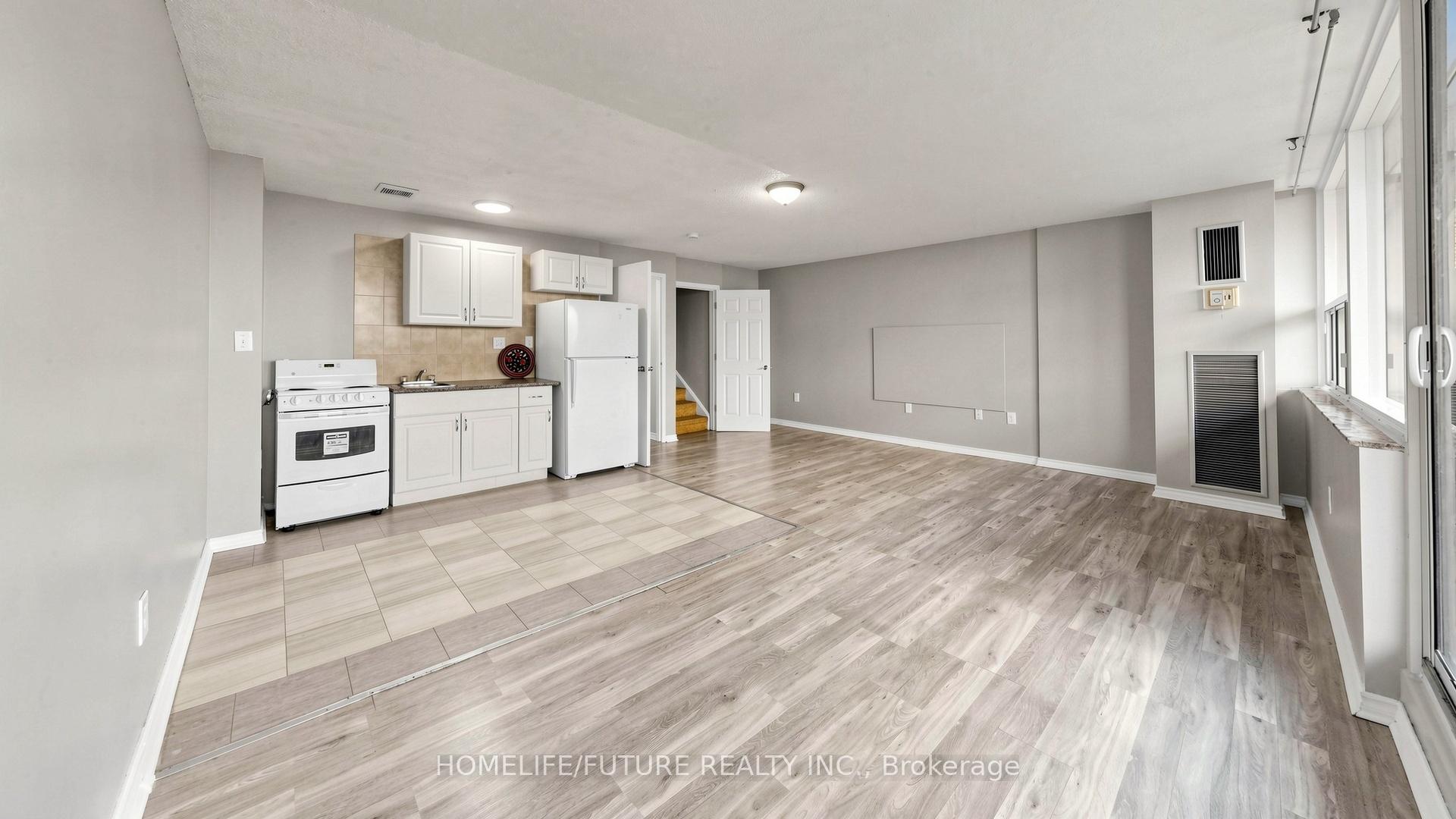 Photo 32 of Unit 204, 4060 Lawrence Avenue E, Scarborough, West Hill — HOMEH