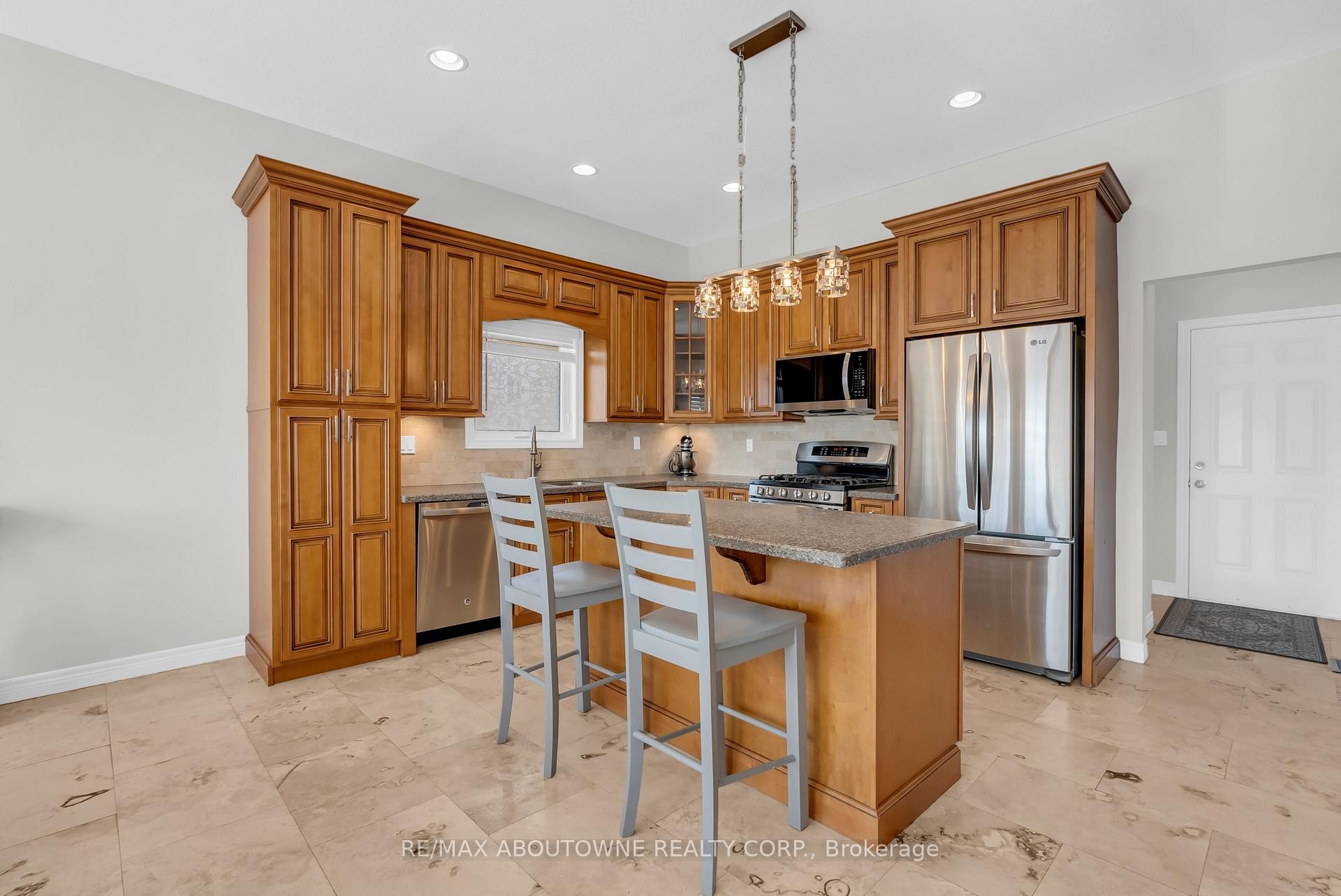 Photo 16 of 71 Newport Lane, Norfolk, Port Dover — HOMEH