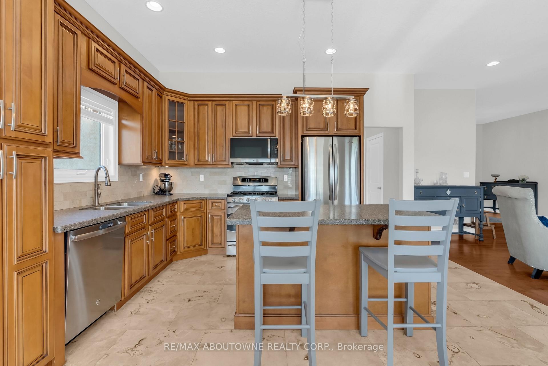 Photo 17 of 71 Newport Lane, Norfolk, Port Dover — HOMEH