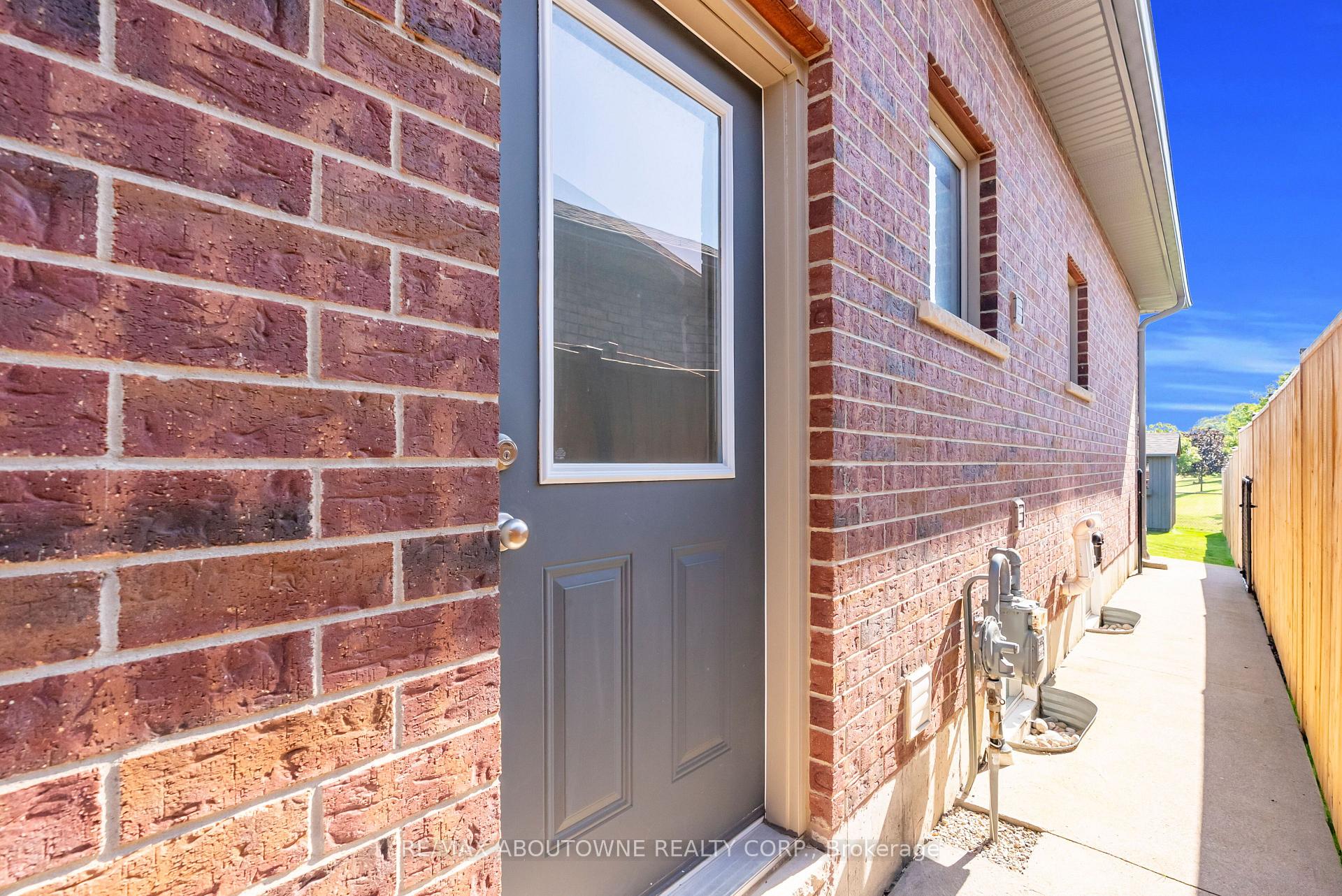 Photo 40 of 71 Newport Lane, Norfolk, Port Dover — HOMEH