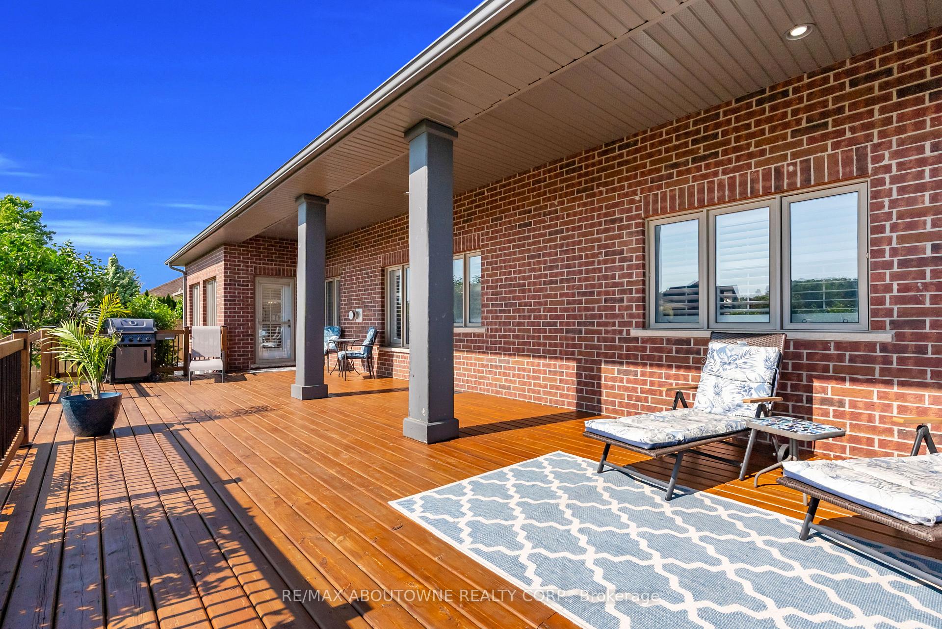 Photo 43 of 71 Newport Lane, Norfolk, Port Dover — HOMEH
