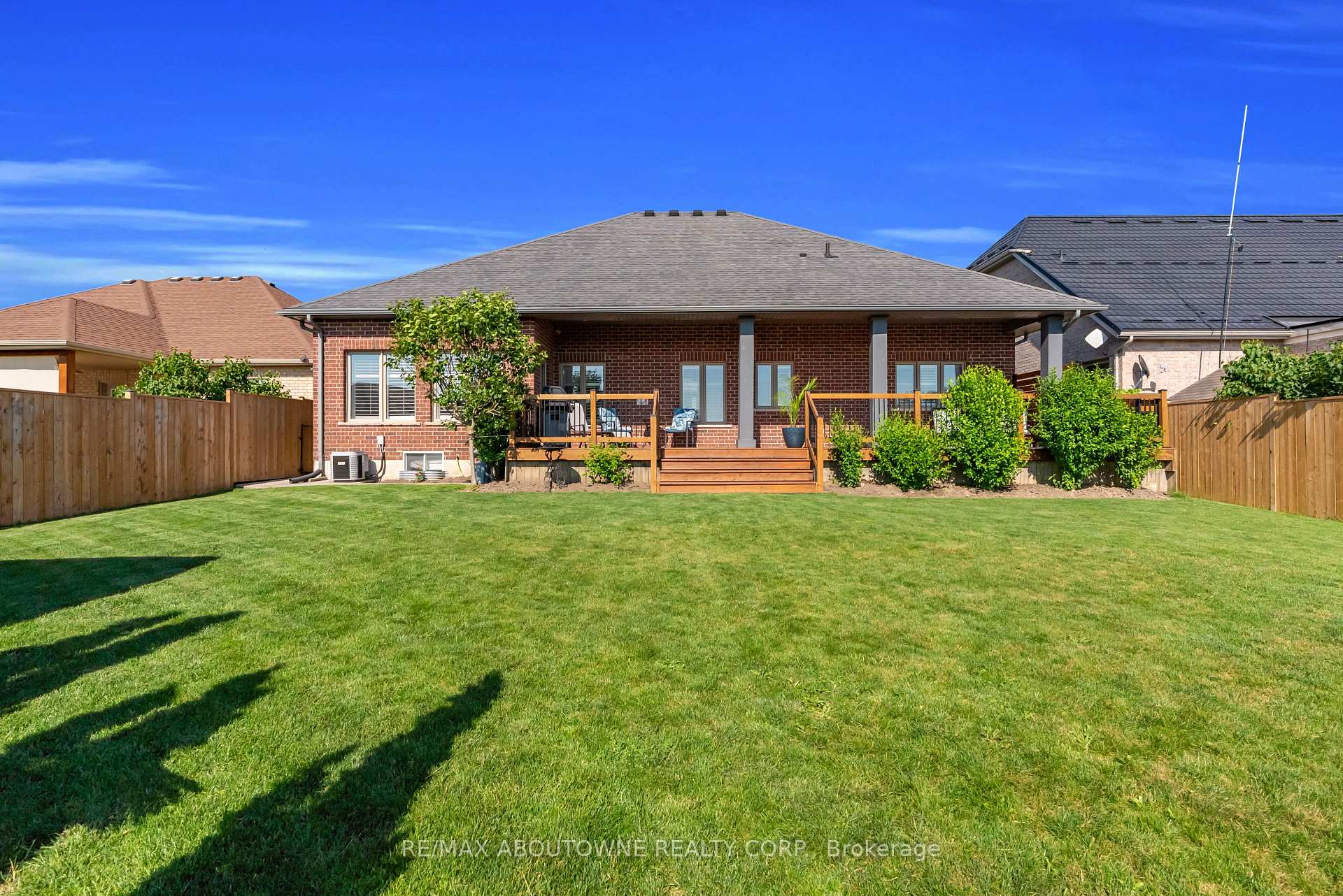 Photo 45 of 71 Newport Lane, Norfolk, Port Dover — HOMEH