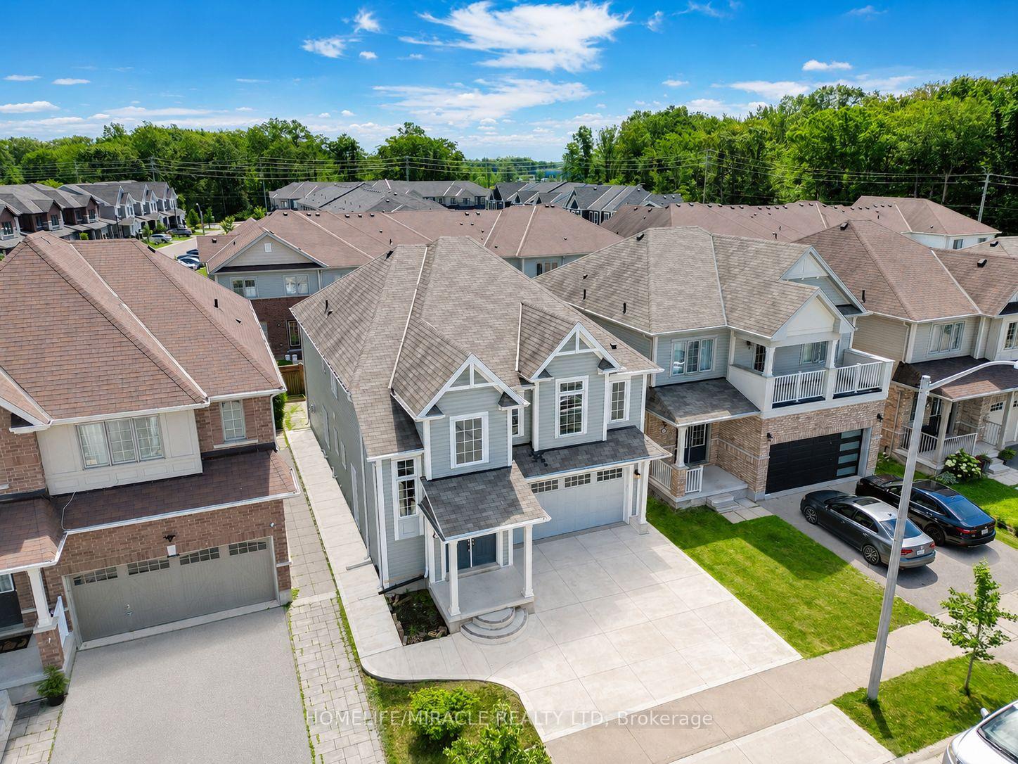 Photo 4 of 7836 Hoptree Road, Niagara Falls, Brown — HOMEH