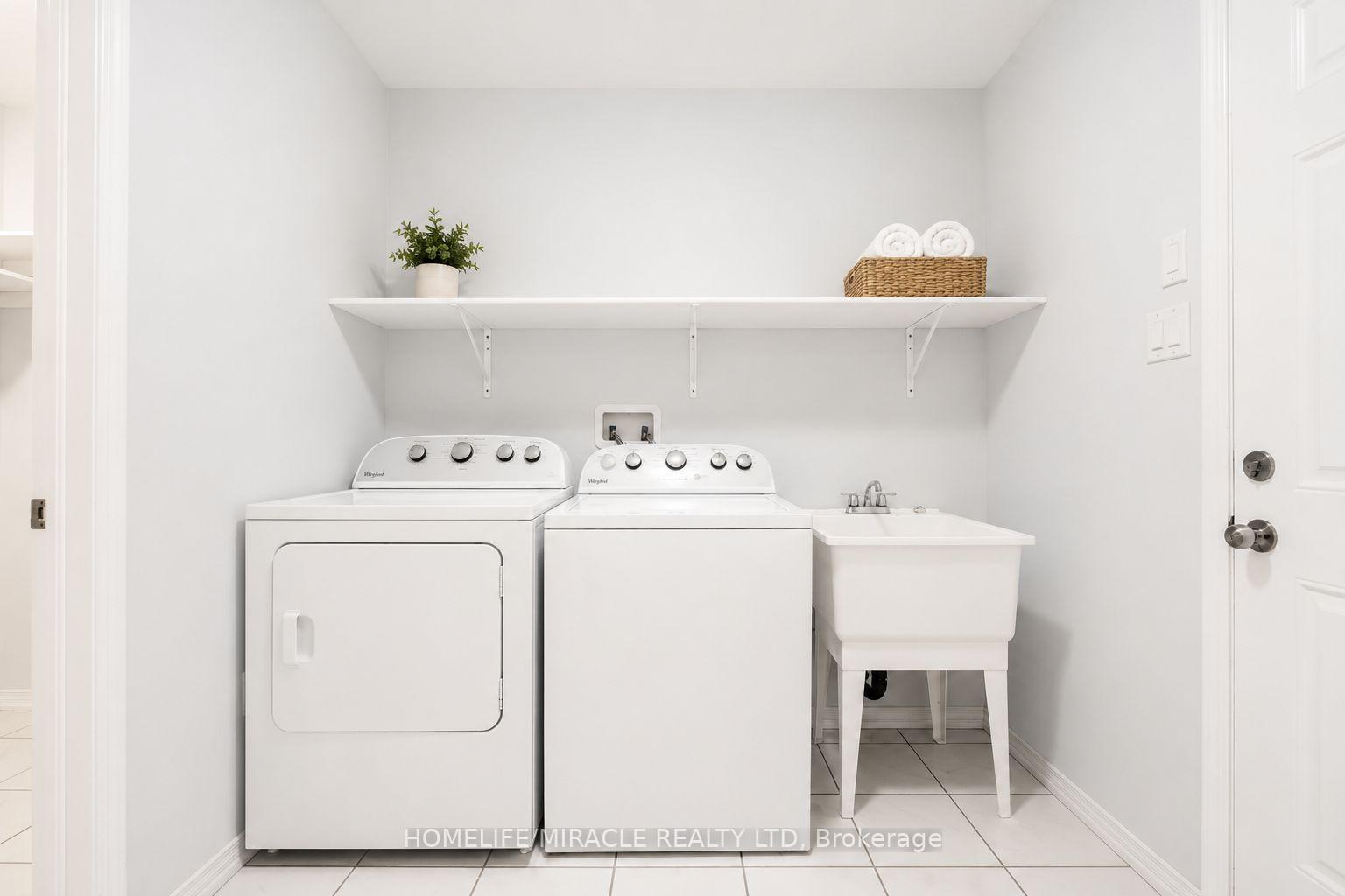 Photo 17 of 7836 Hoptree Road, Niagara Falls, Brown — HOMEH