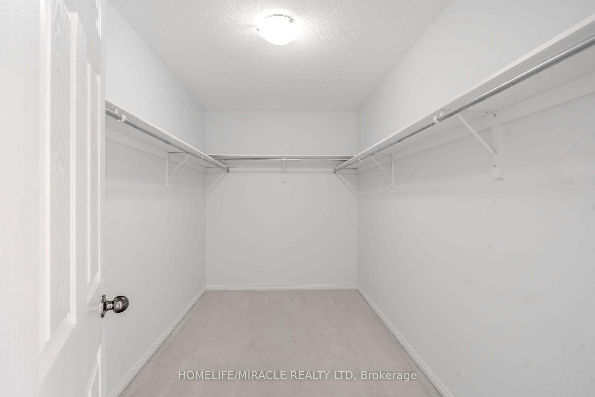 Photo 35 of 7836 Hoptree Road, Niagara Falls, Brown — HOMEH
