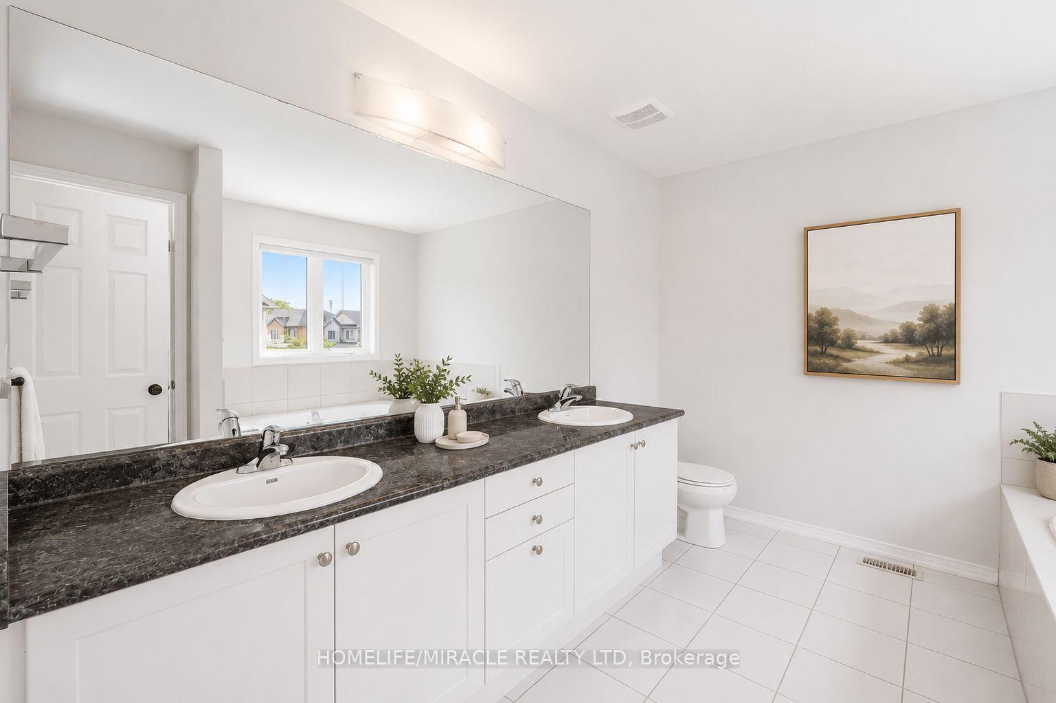 Photo 37 of 7836 Hoptree Road, Niagara Falls, Brown — HOMEH