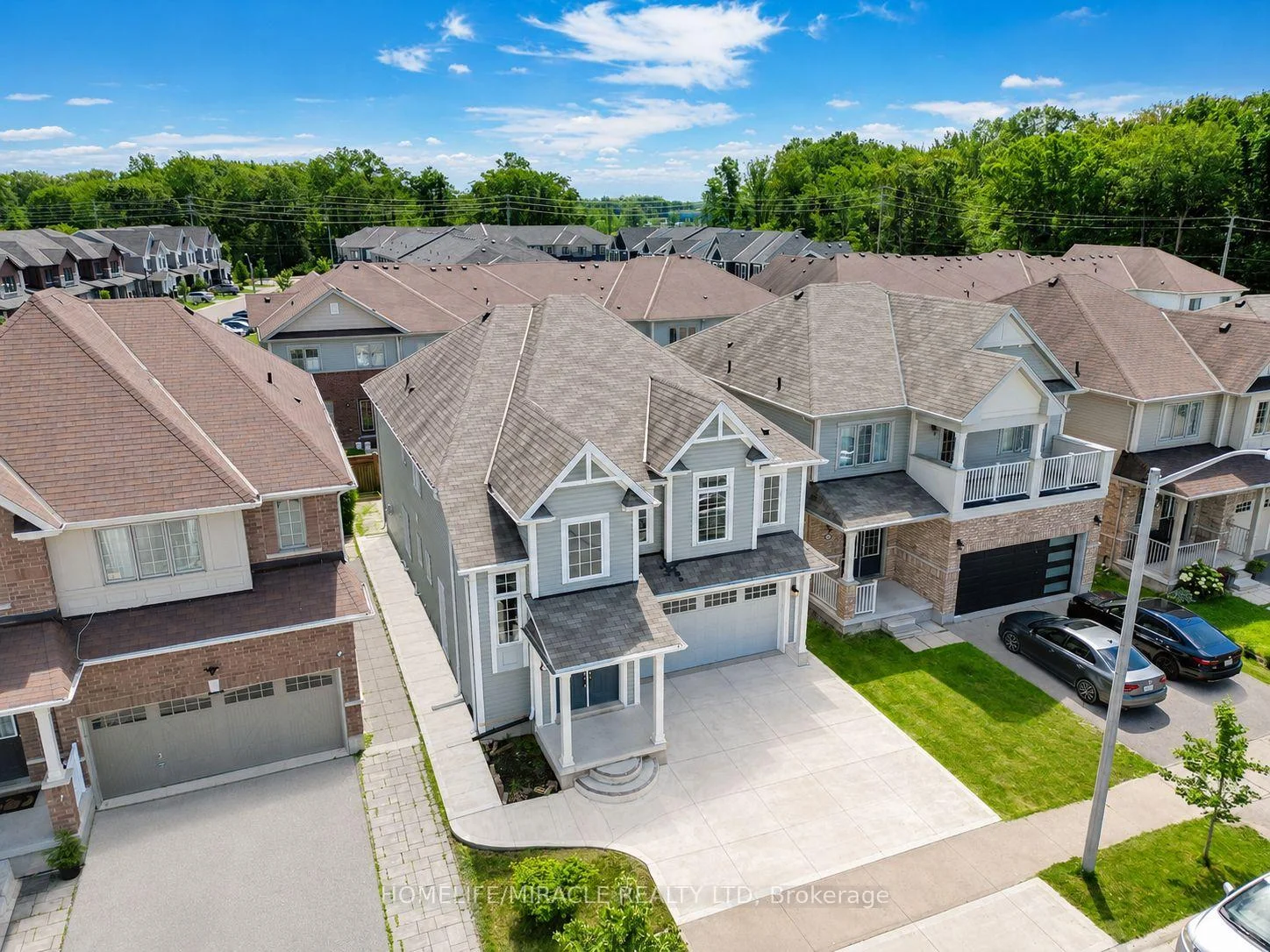 Photo 52 of 7836 Hoptree Road, Niagara Falls, Brown — HOMEH