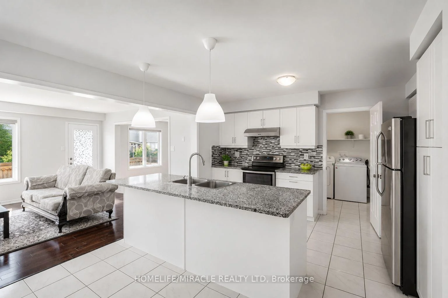 Photo 71 of 7836 Hoptree Road, Niagara Falls, Brown — HOMEH