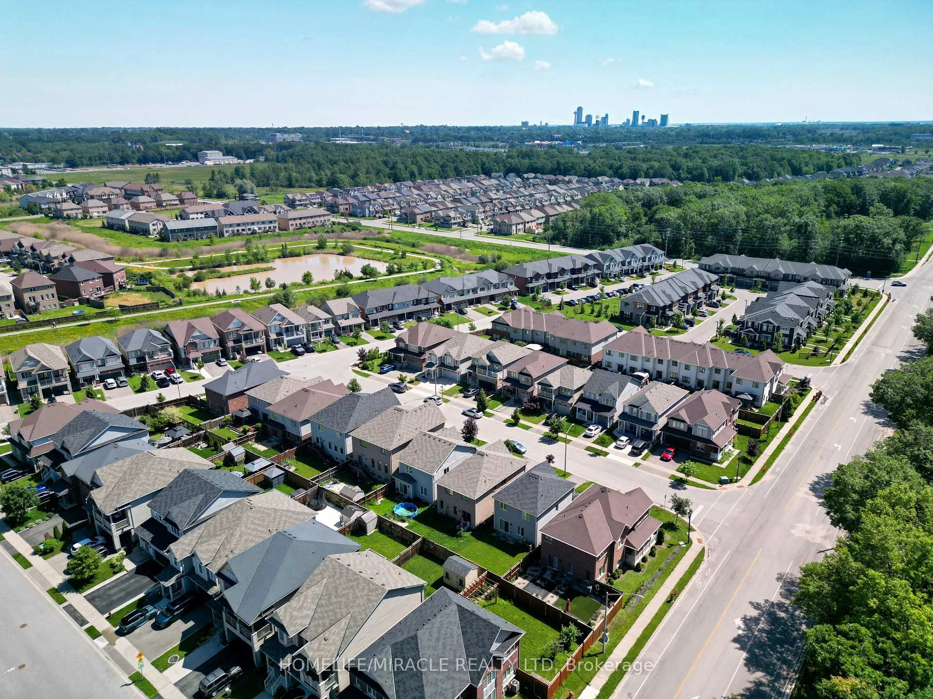 Photo 94 of 7836 Hoptree Road, Niagara Falls, Brown — HOMEH