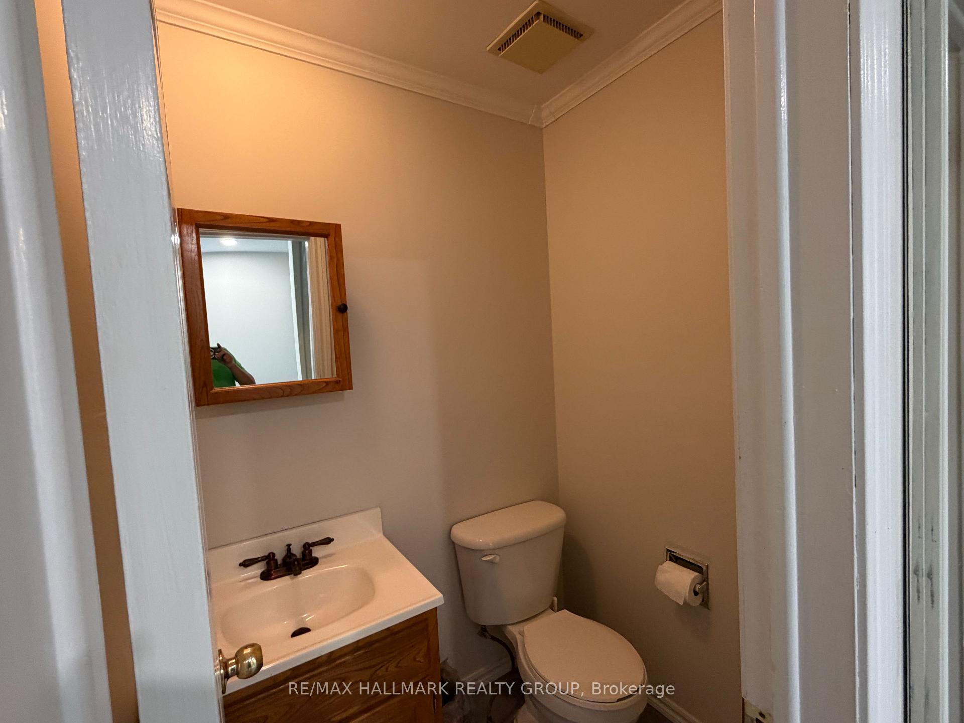 Photo 13 of 13 Raftus Square, Ottawa, Barrhaven - Pheasant Run — HOMEH