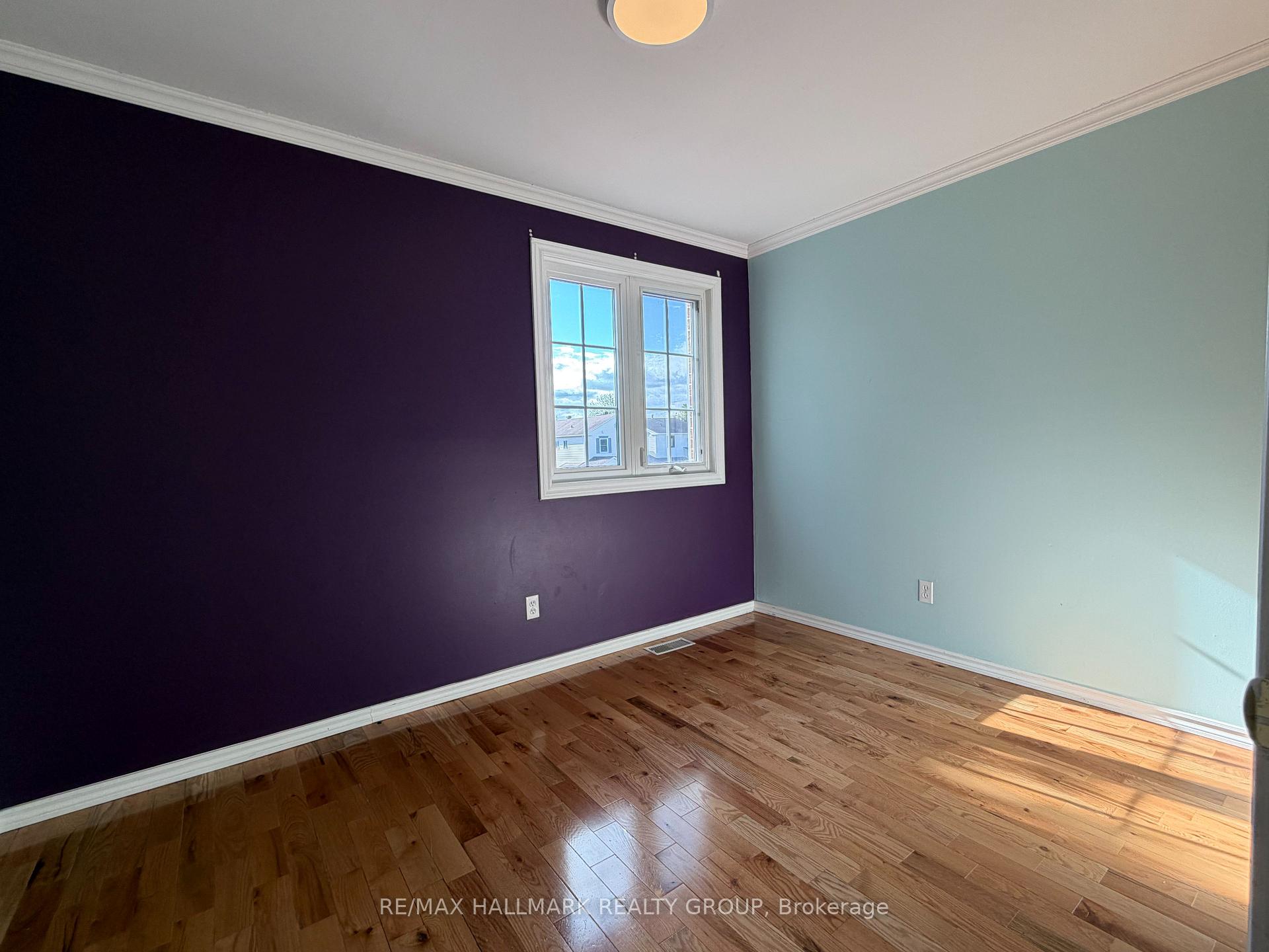 Photo 15 of 13 Raftus Square, Ottawa, Barrhaven - Pheasant Run — HOMEH