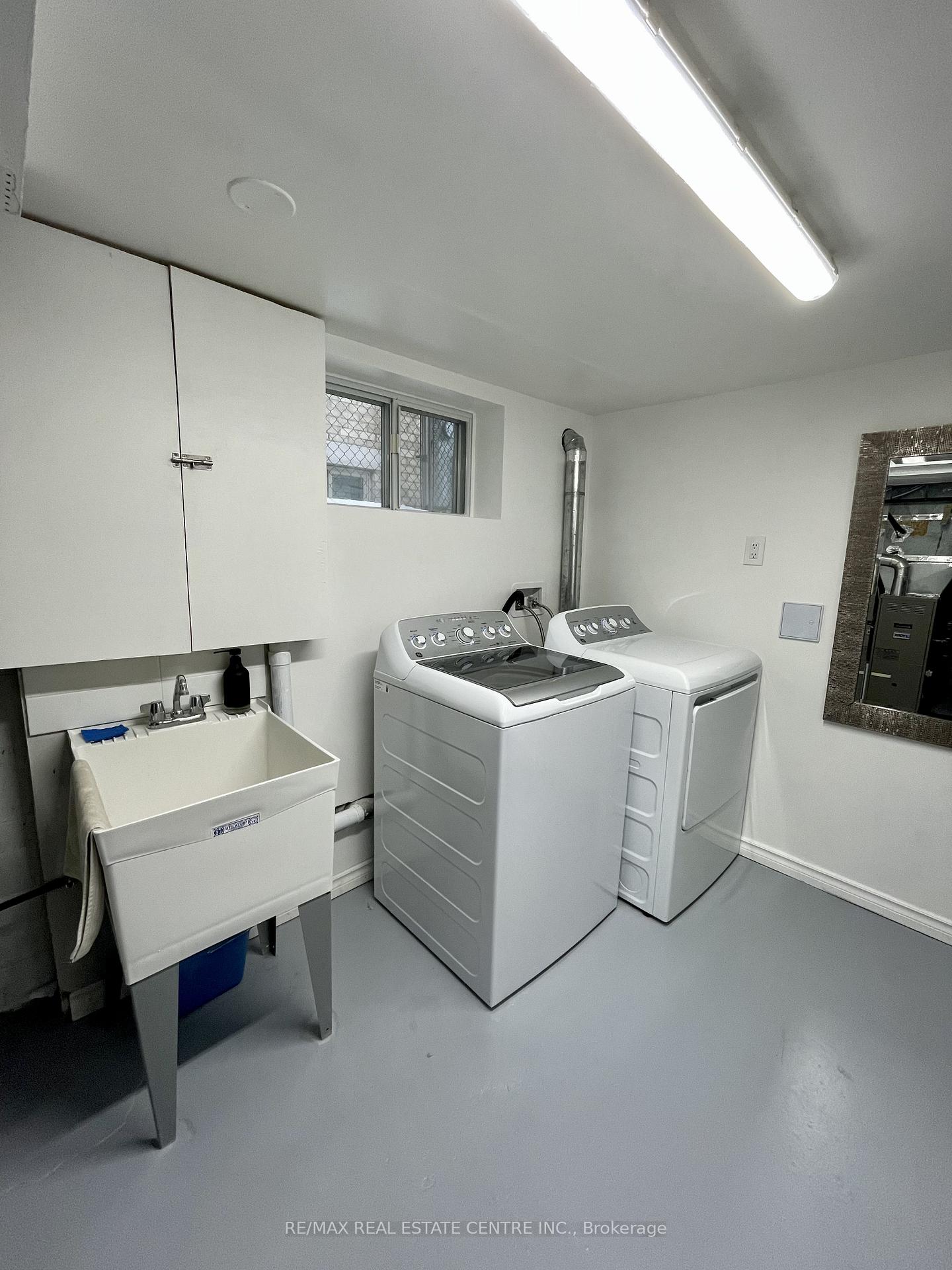 Photo 19 of 24 Smithwood Drive, Etobicoke, Islington-City Centre West — HOMEH