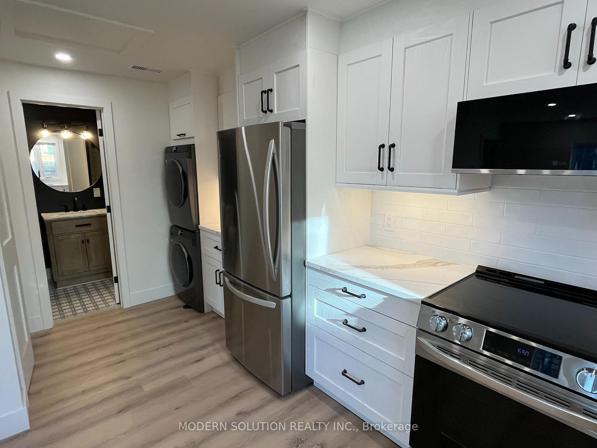 Photo 7 of 23 Tilden Crescent, Etobicoke, Humber Heights — HOMEH