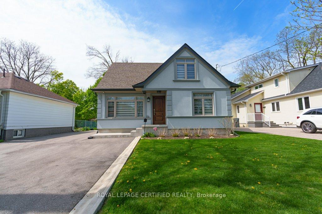 Photo 2 of 5 Murray Street, Brampton, Brampton West — HOMEH