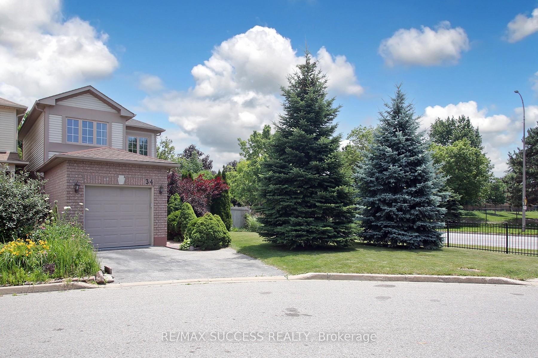 Photo 2 of 34 Greengrove Way, Whitby, Taunton North — HOMEH