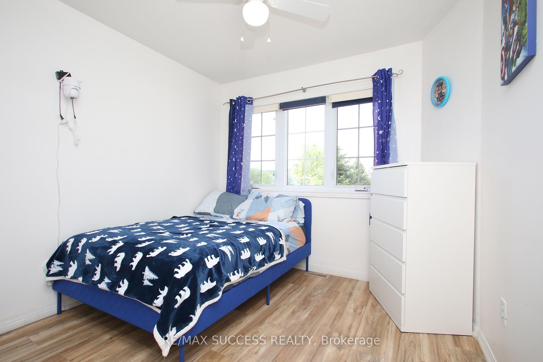 Photo 17 of 34 Greengrove Way, Whitby, Taunton North — HOMEH