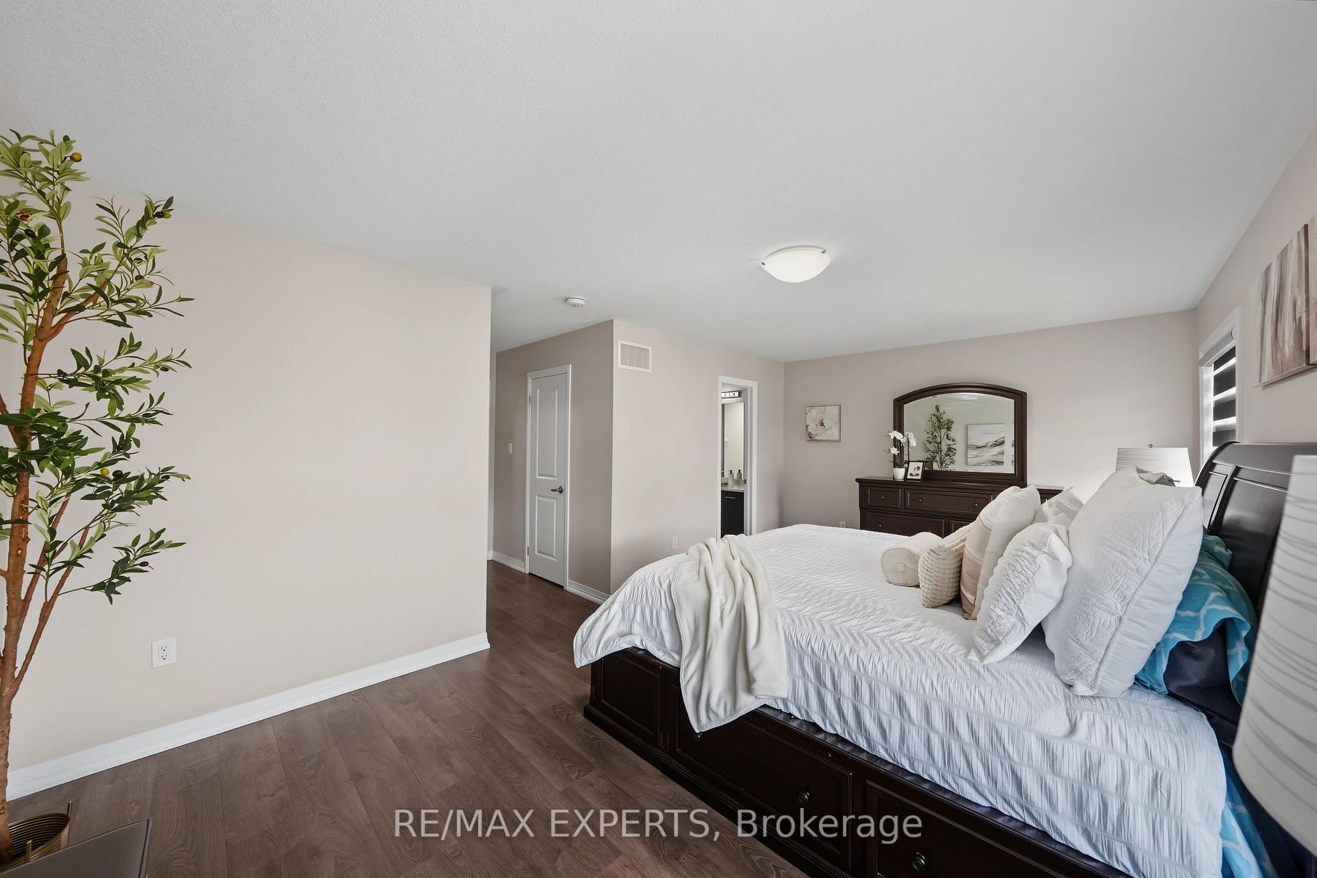 Photo 29 of 53 Casserley Crescent, New Tecumseth, Tottenham — HOMEH