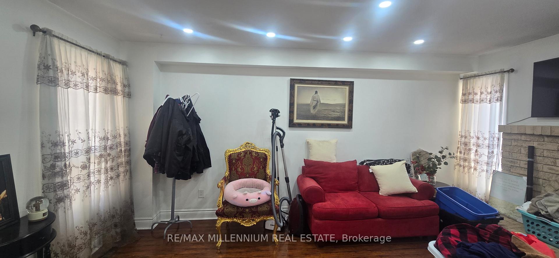 Photo 24 of Unit Upper, 32 Abelard Avenue, Brampton, Fletcher's West — HOMEH