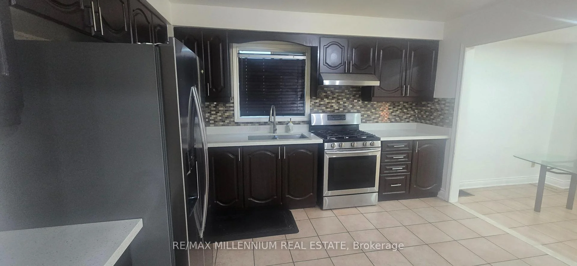 Photo 4 of Unit Upper, 32 Abelard Avenue, Brampton, Fletcher's West — HOMEH