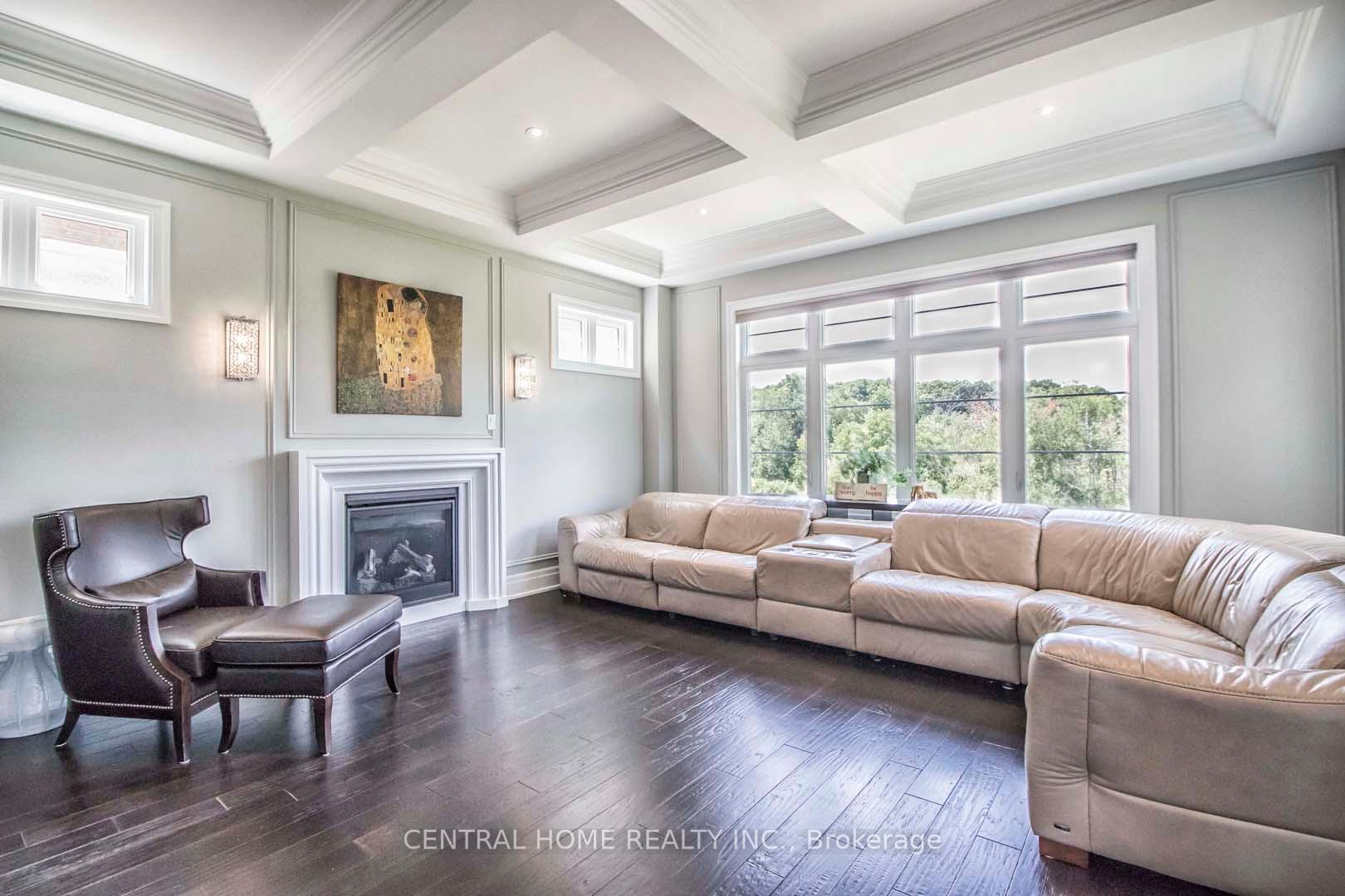 Photo 11 of 122 Burns Boulevard, King, King City — HOMEH