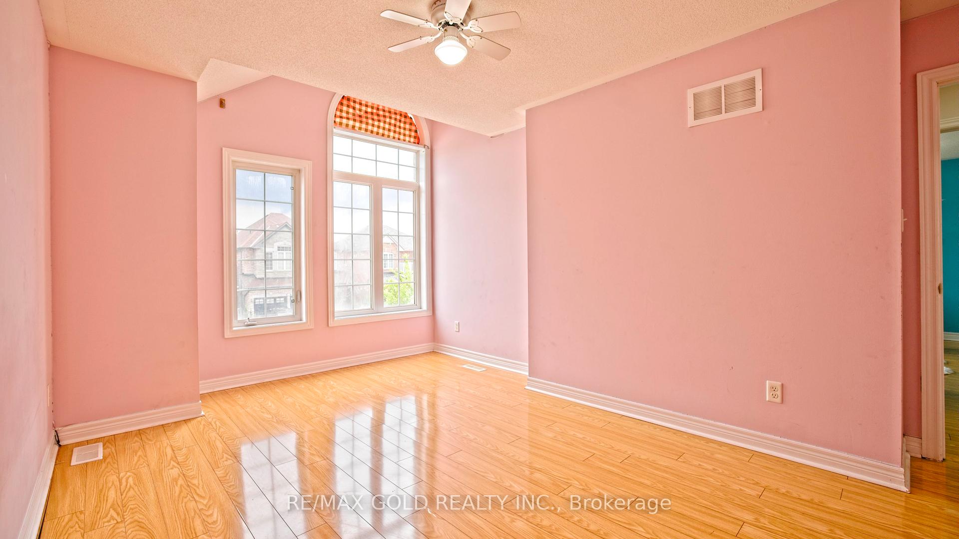 Photo 29 of 20 Tatra Crescent, Brampton, Bram West — HOMEH