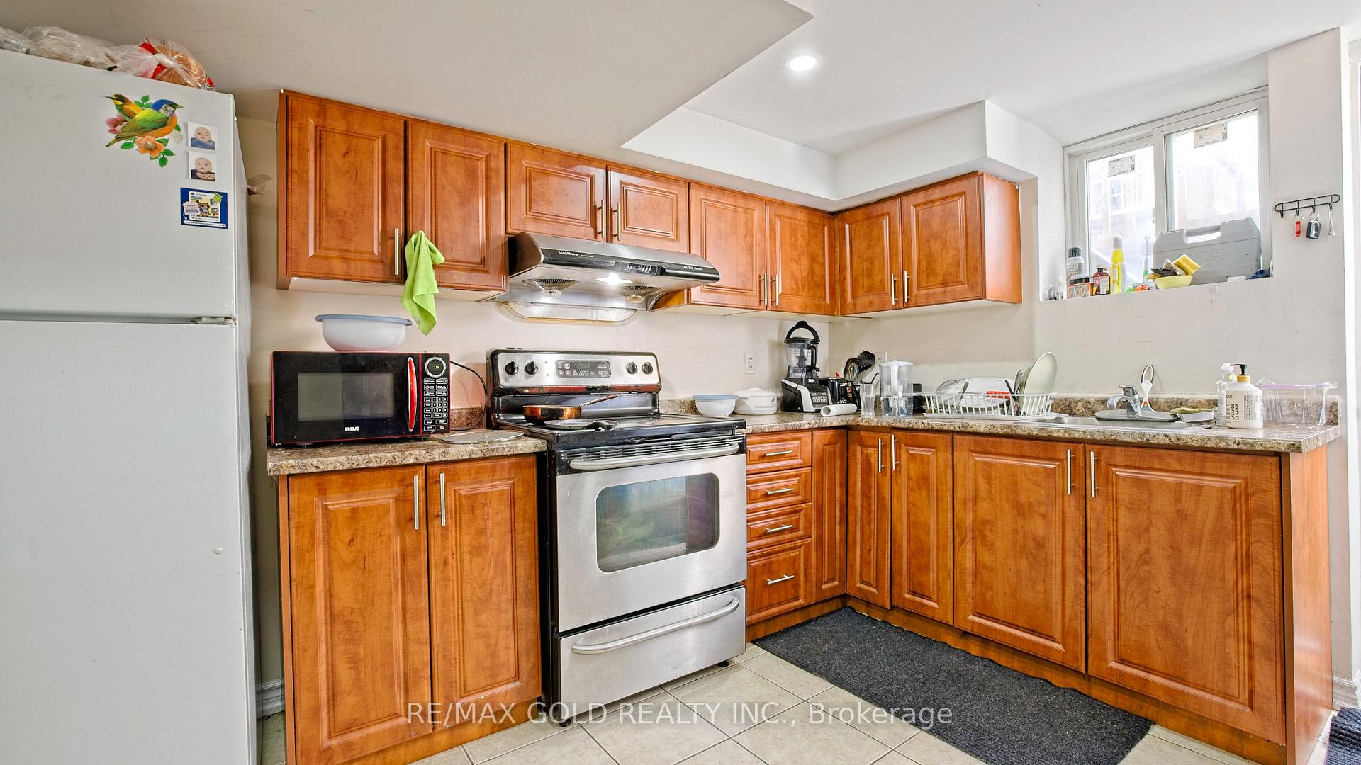 Photo 34 of 20 Tatra Crescent, Brampton, Bram West — HOMEH