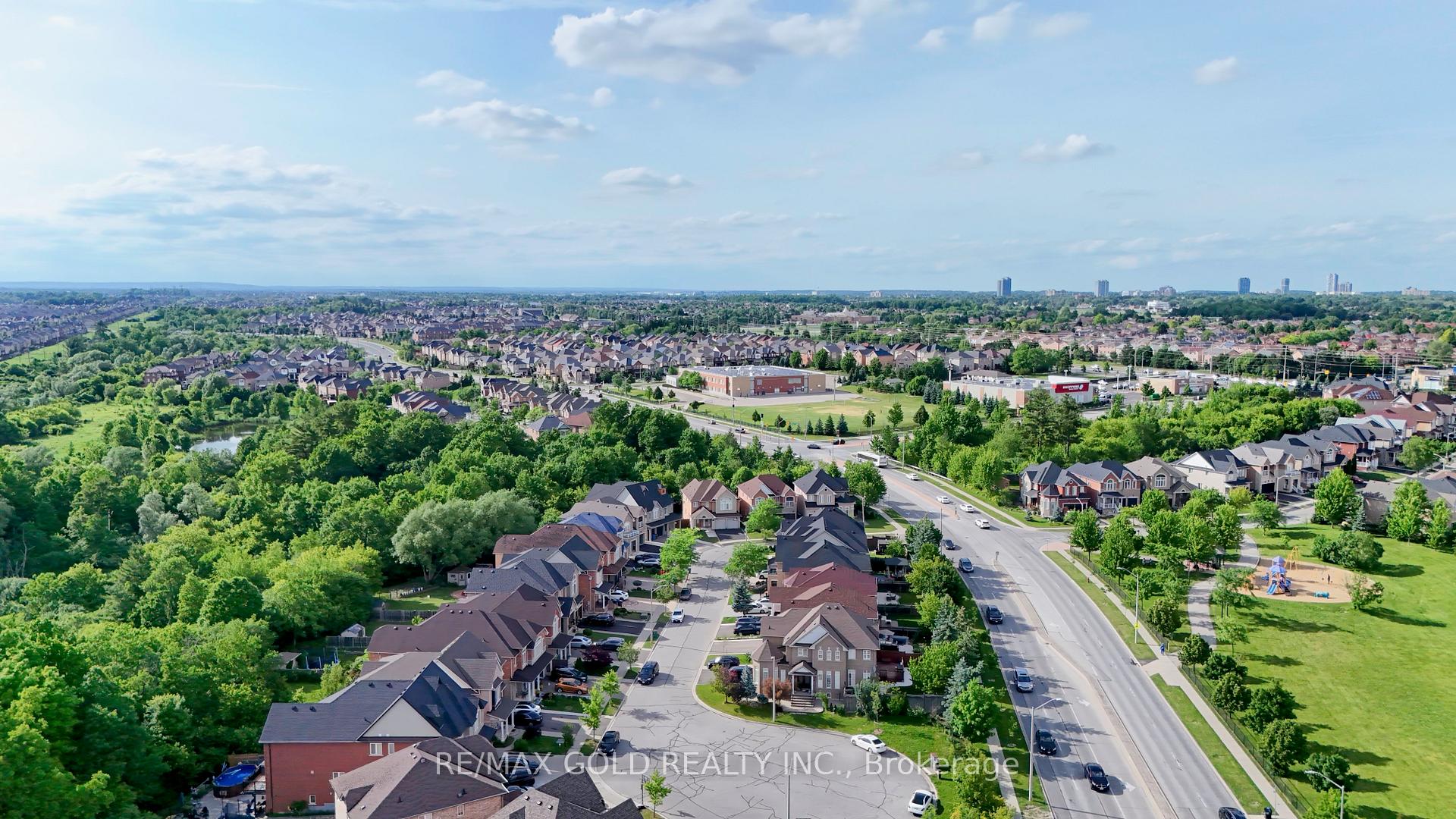 Photo 48 of 20 Tatra Crescent, Brampton, Bram West — HOMEH