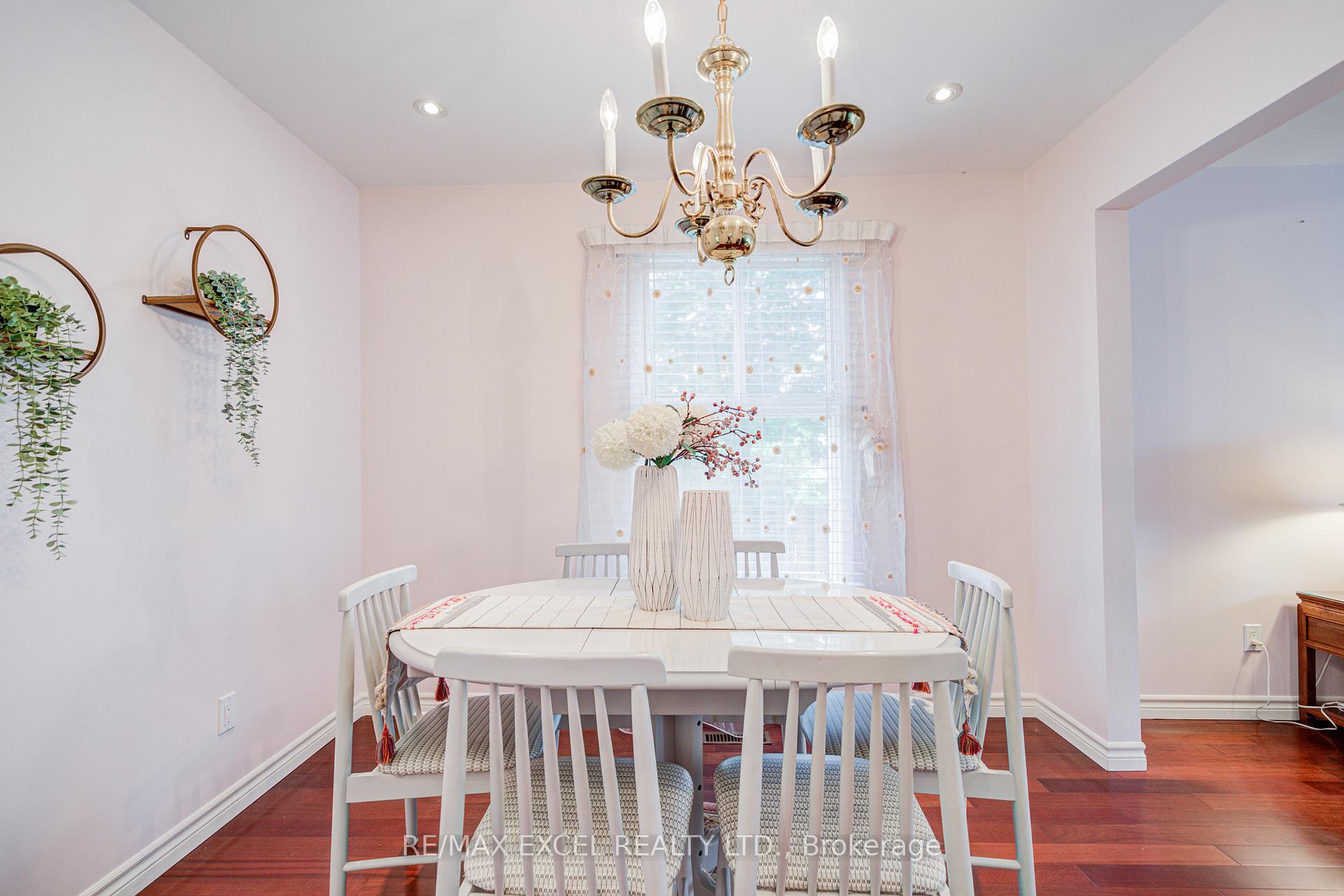 Photo 14 of 176 Goldhawk Trail, Scarborough, Milliken — HOMEH