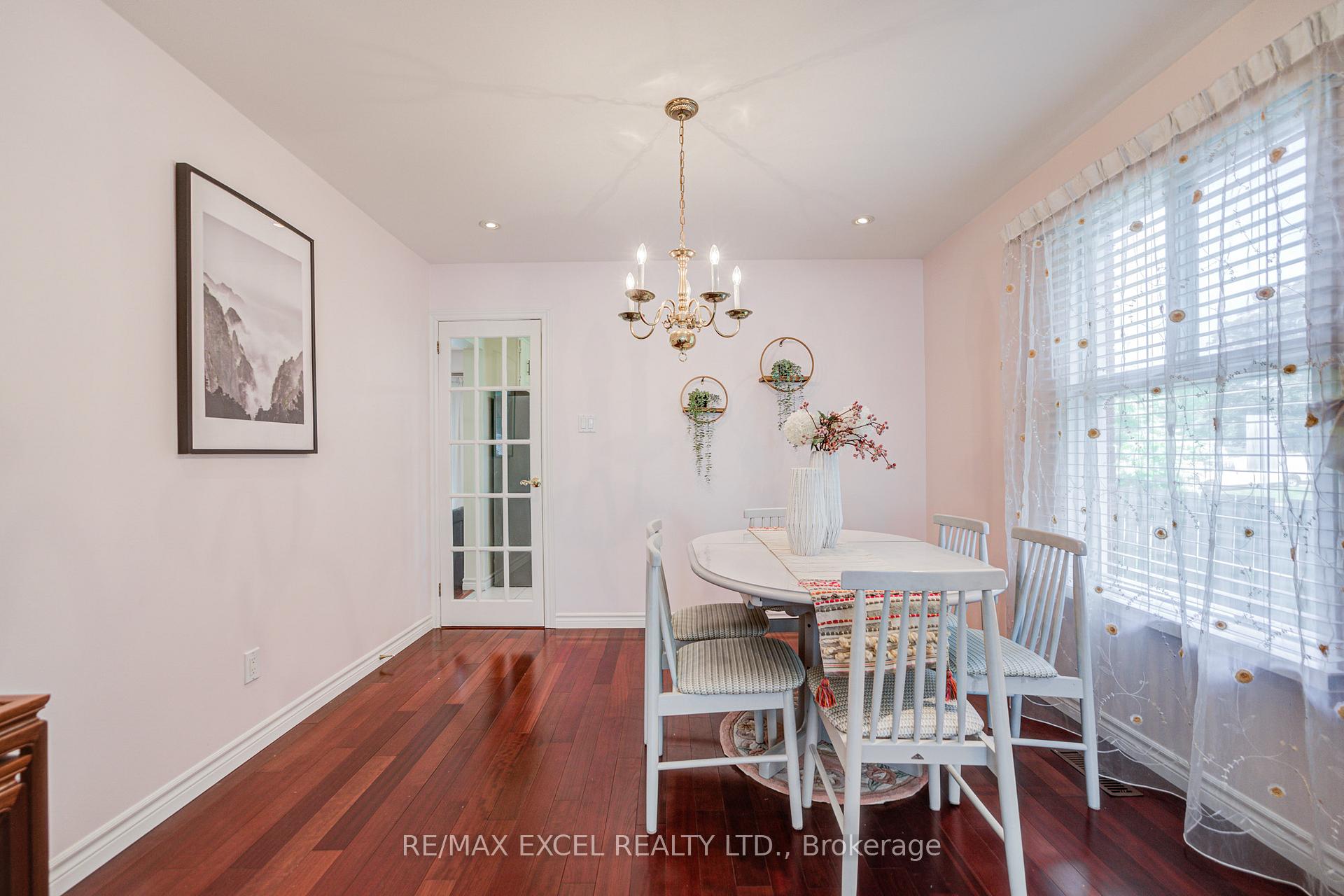 Photo 15 of 176 Goldhawk Trail, Scarborough, Milliken — HOMEH
