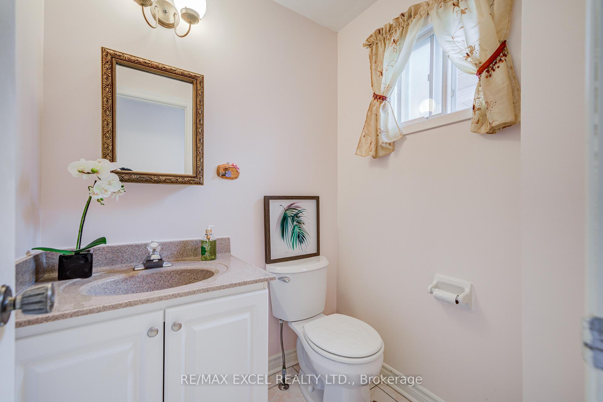 Photo 27 of 176 Goldhawk Trail, Scarborough, Milliken — HOMEH