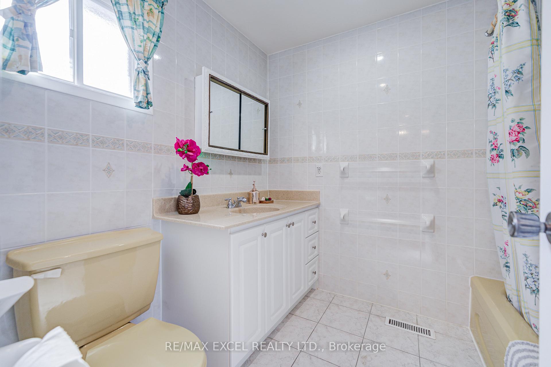 Photo 33 of 176 Goldhawk Trail, Scarborough, Milliken — HOMEH