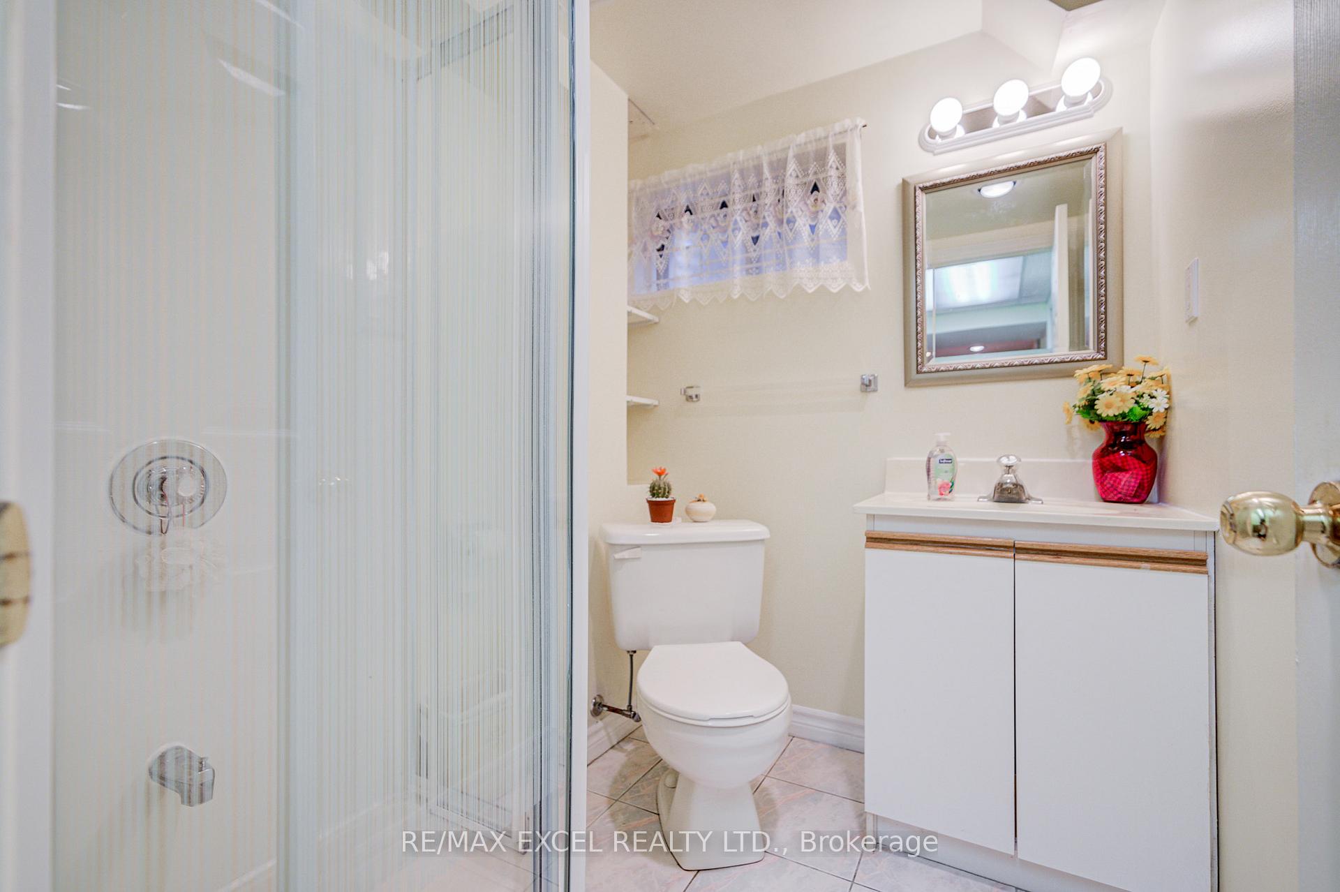 Photo 42 of 176 Goldhawk Trail, Scarborough, Milliken — HOMEH