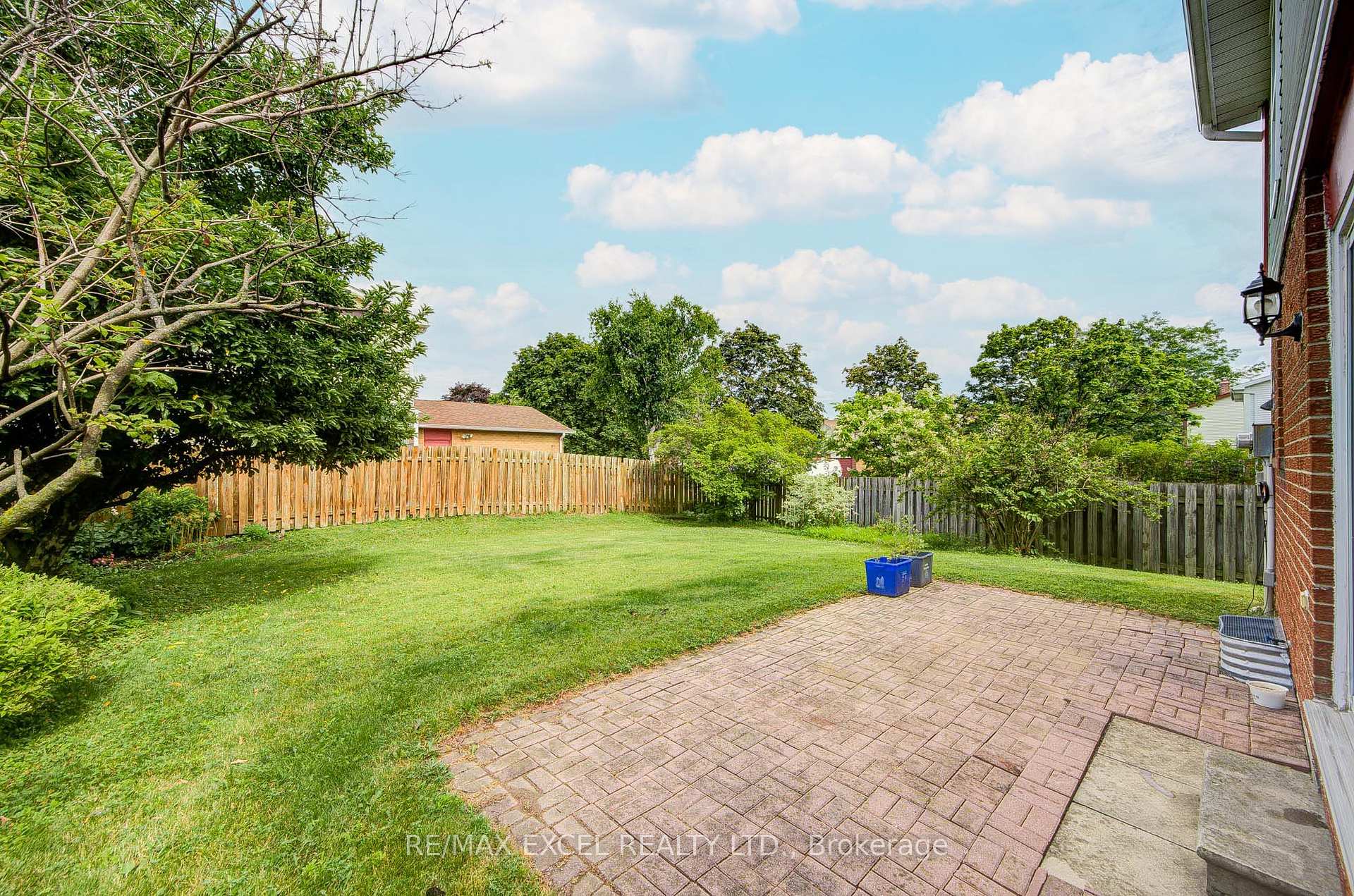 Photo 45 of 176 Goldhawk Trail, Scarborough, Milliken — HOMEH