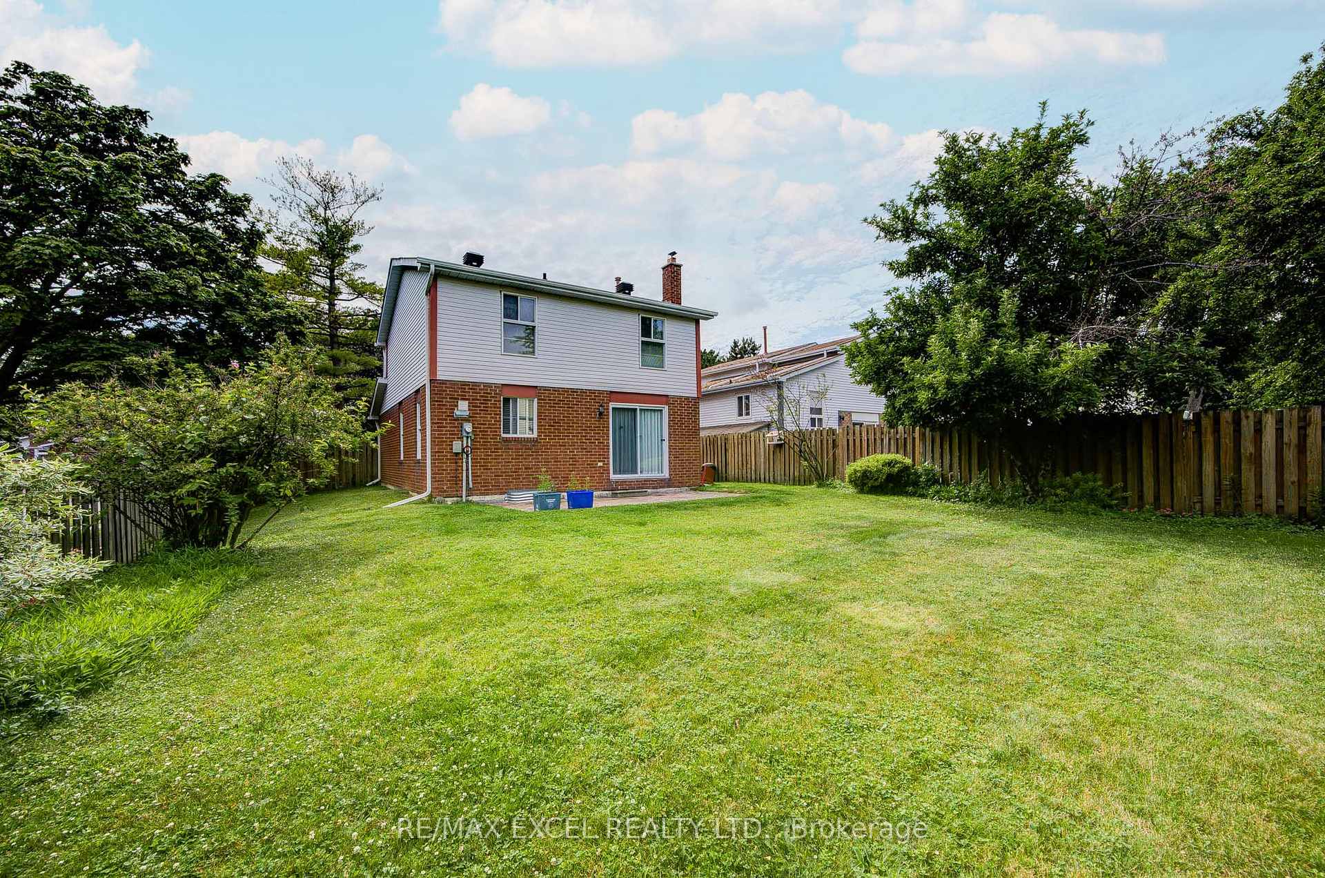 Photo 50 of 176 Goldhawk Trail, Scarborough, Milliken — HOMEH