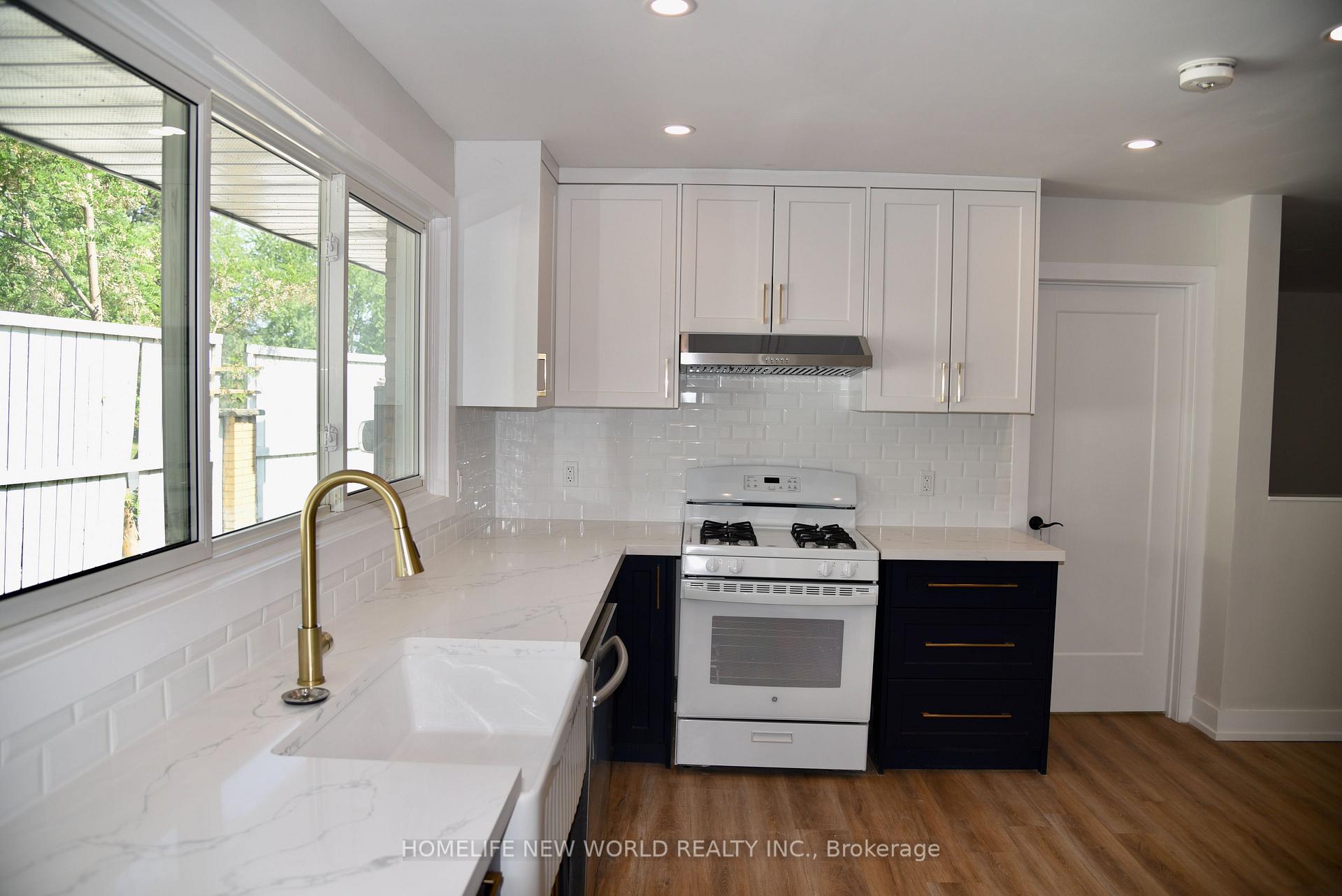 Photo 12 of 3 Elm Ridge Acres Road S, Markham, Thornhill — HOMEH