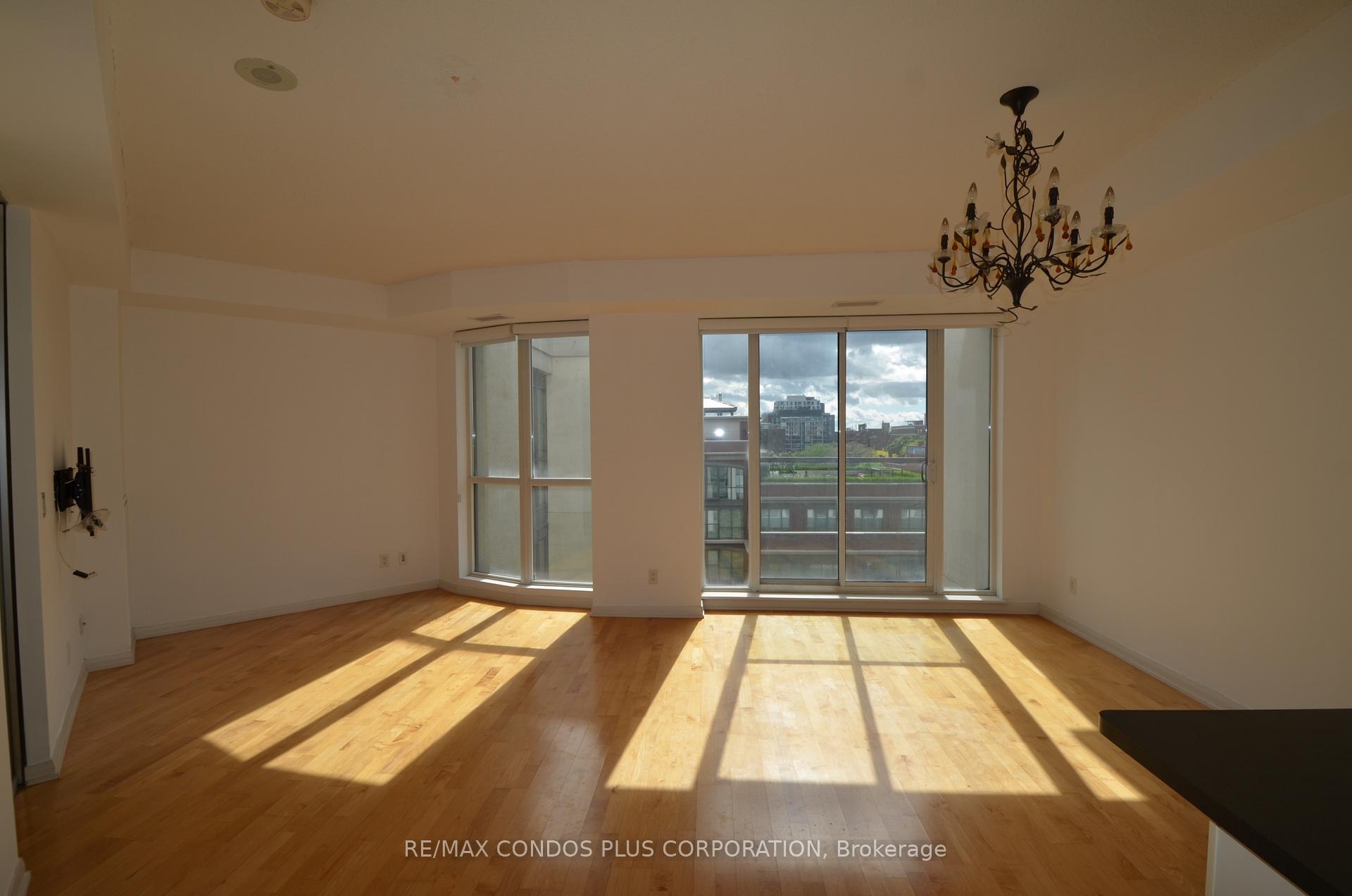 Photo 1 of Unit 801, 18 Beverley Street, Toronto, Kensington-Chinatown — HOMEH