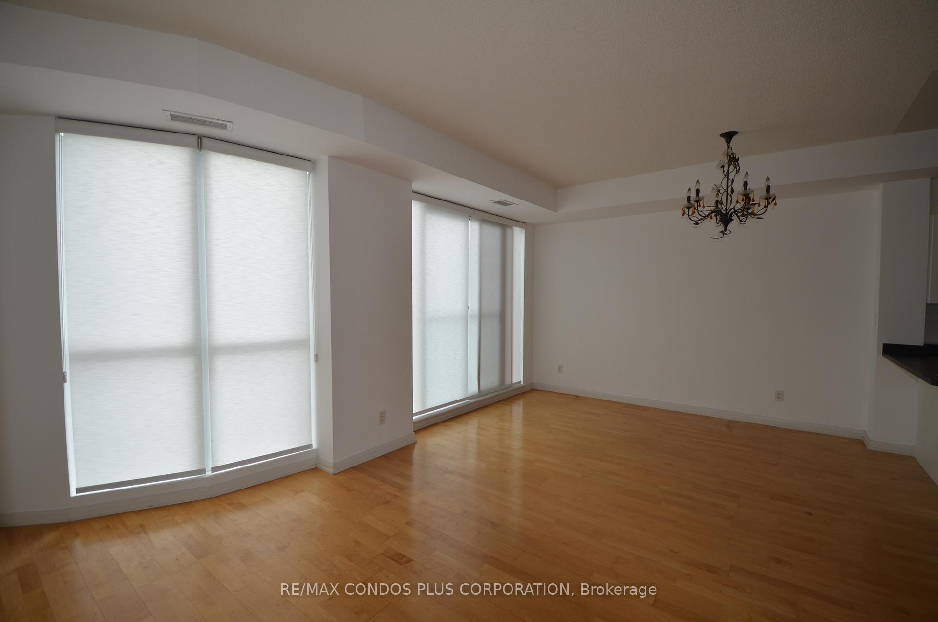 Photo 3 of Unit 801, 18 Beverley Street, Toronto, Kensington-Chinatown — HOMEH
