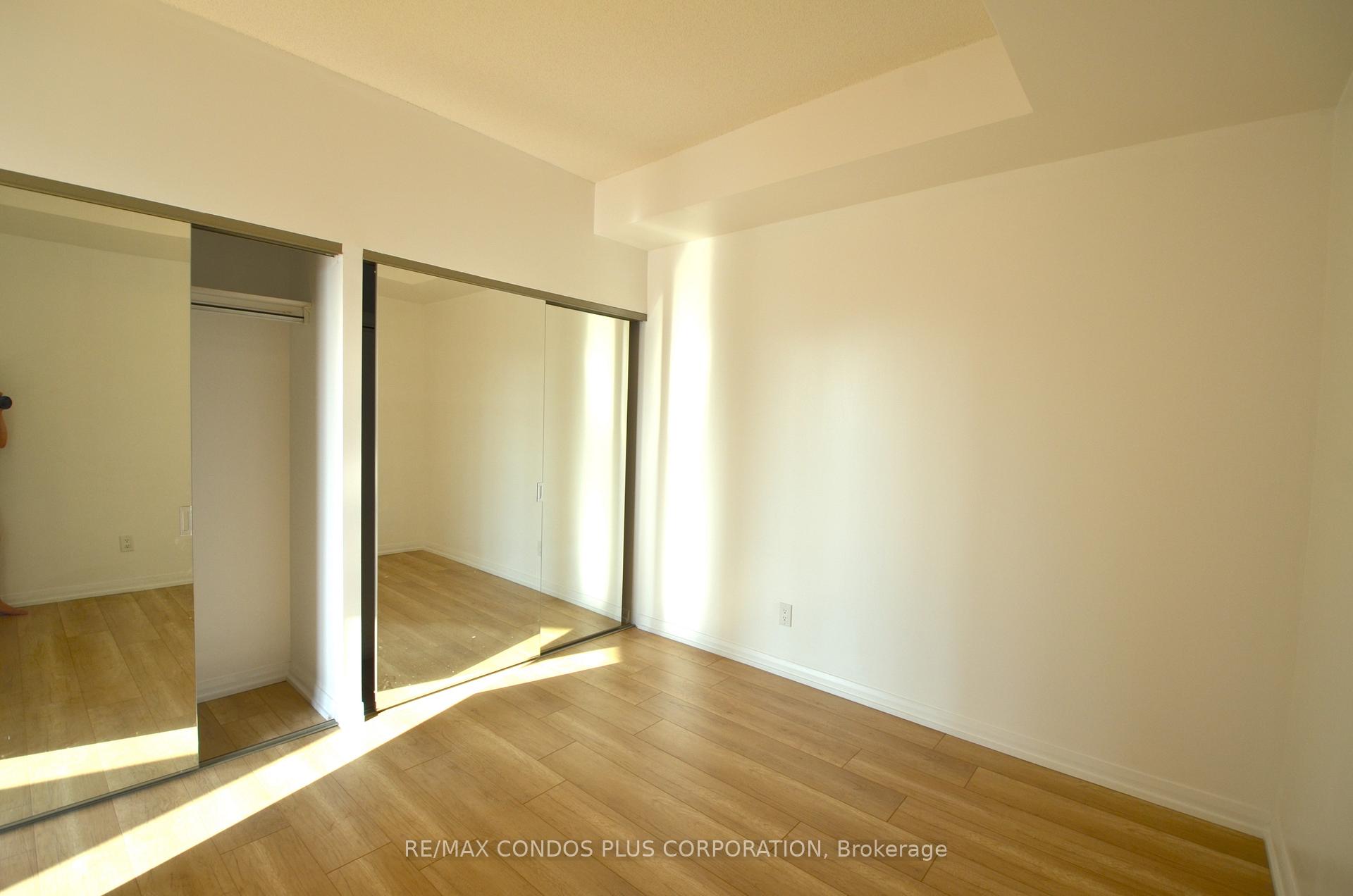 Photo 13 of Unit 801, 18 Beverley Street, Toronto, Kensington-Chinatown — HOMEH