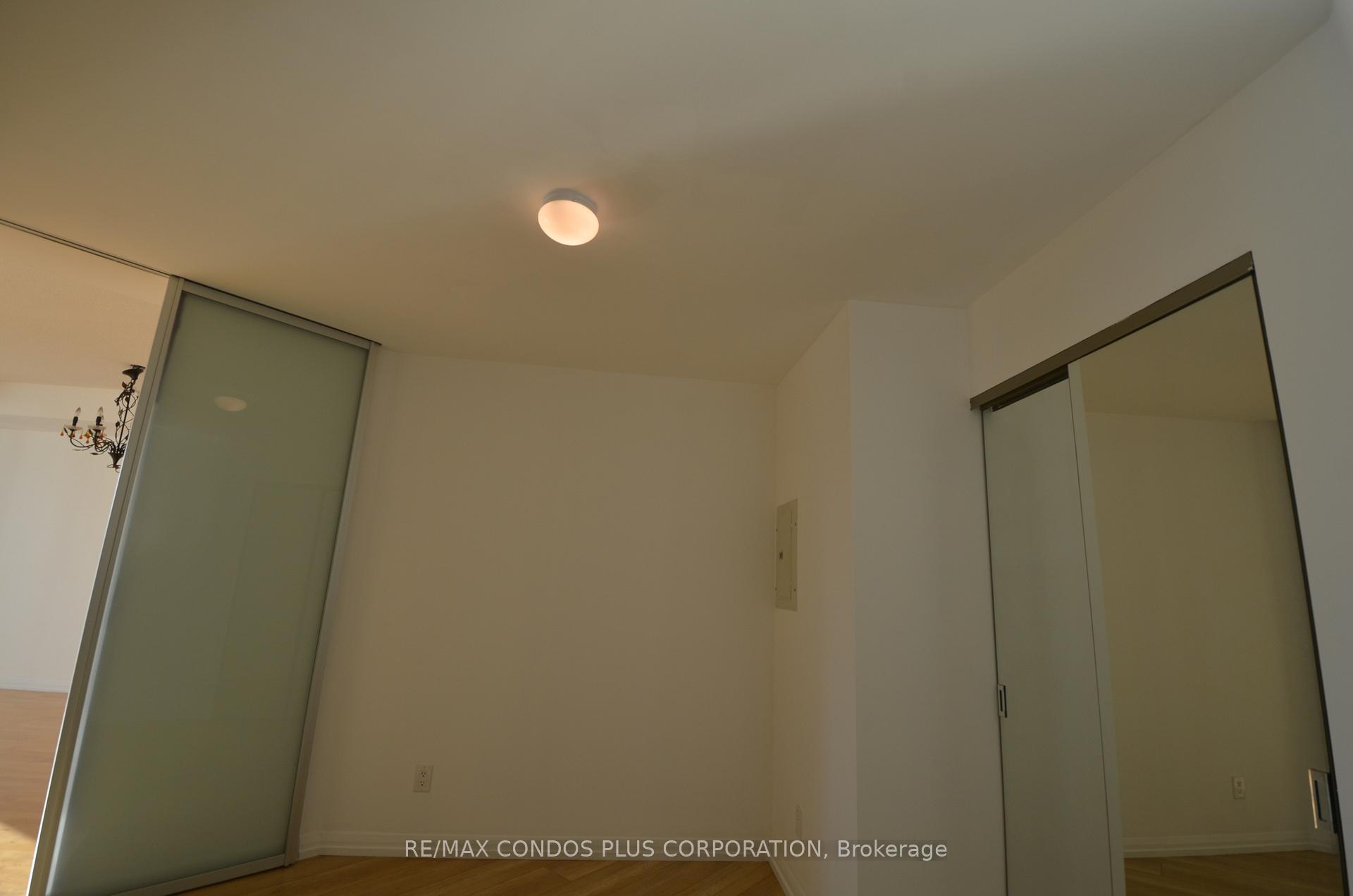 Photo 15 of Unit 801, 18 Beverley Street, Toronto, Kensington-Chinatown — HOMEH