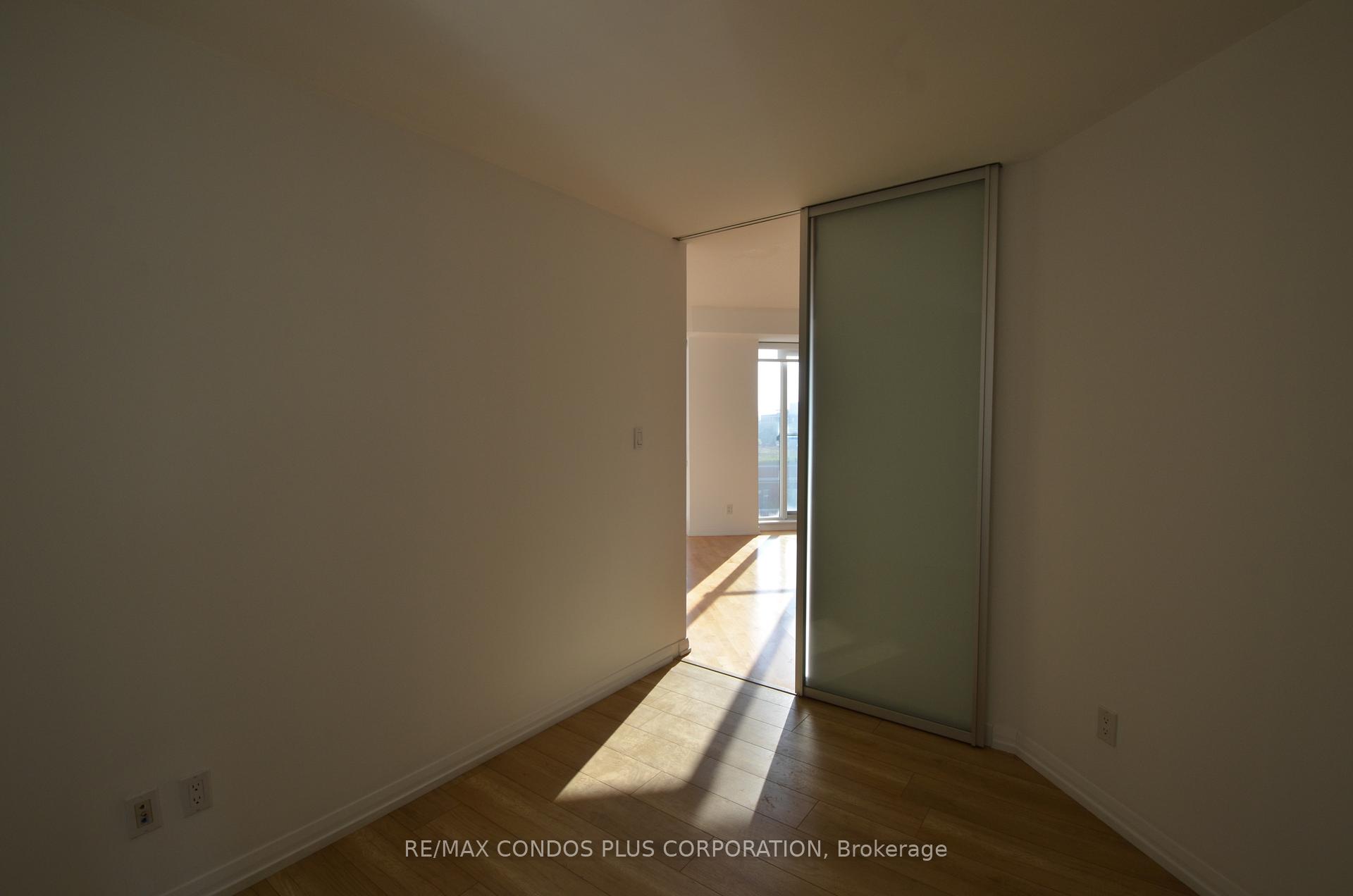 Photo 16 of Unit 801, 18 Beverley Street, Toronto, Kensington-Chinatown — HOMEH