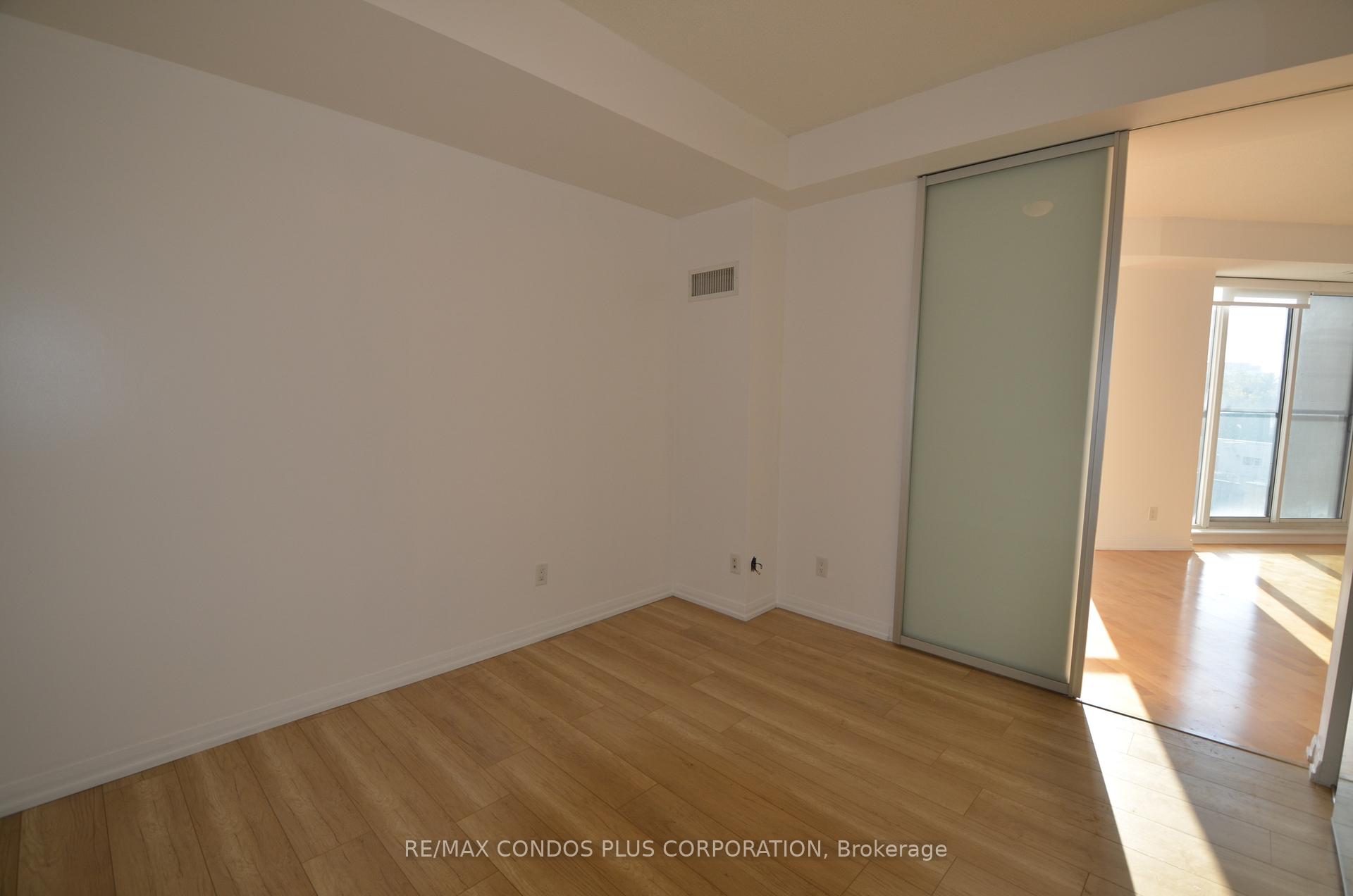 Photo 19 of Unit 801, 18 Beverley Street, Toronto, Kensington-Chinatown — HOMEH
