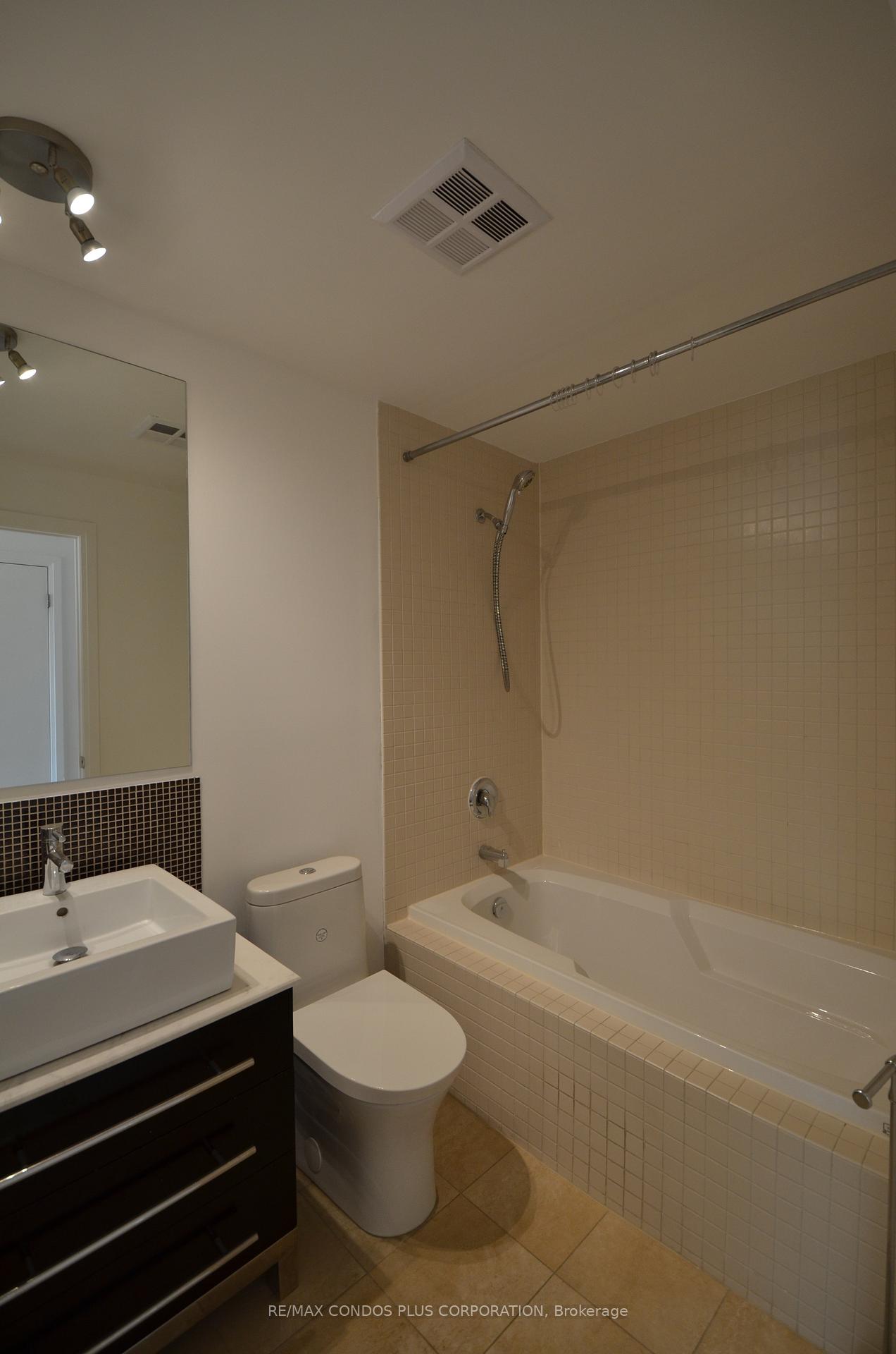 Photo 21 of Unit 801, 18 Beverley Street, Toronto, Kensington-Chinatown — HOMEH